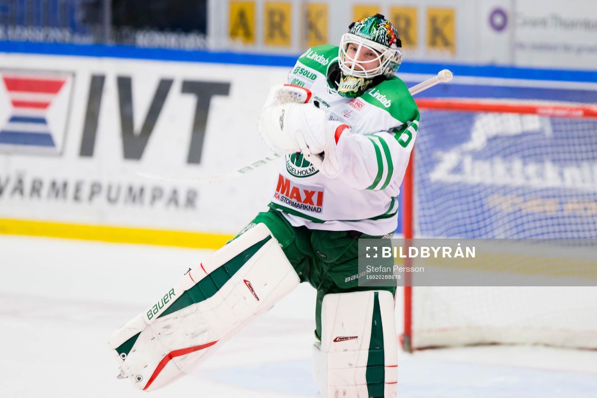 Rögles målvakt Oscar Dansk jublar
