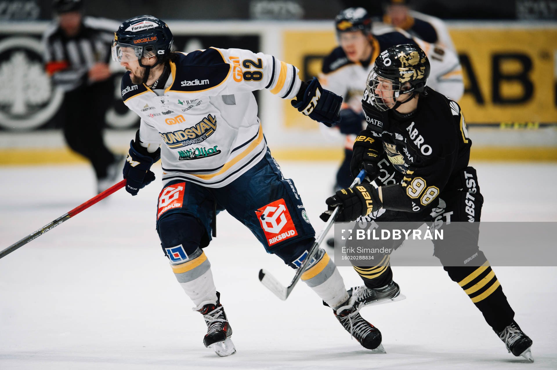s Jesper Bratt