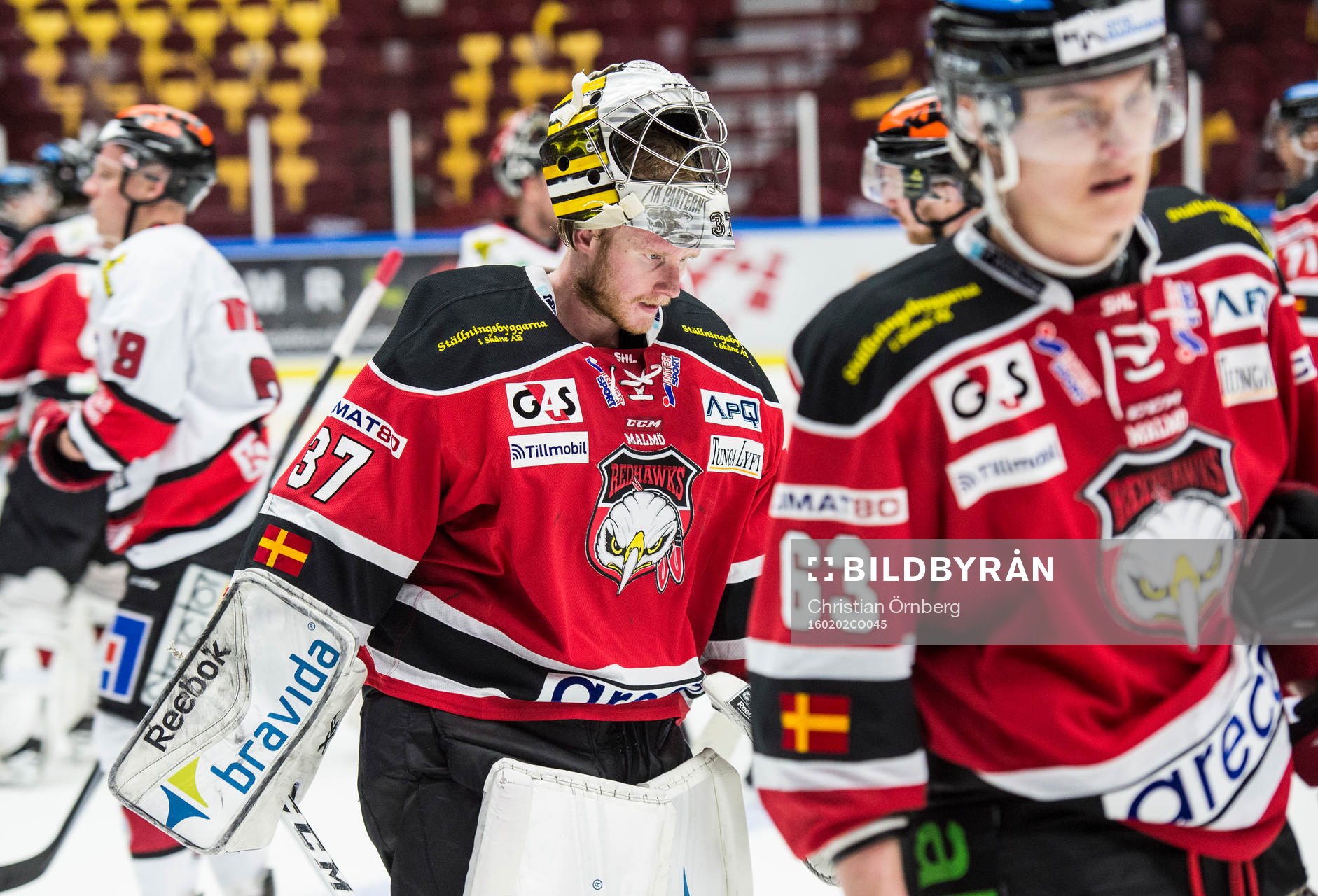 Malmö Redhawks målvakt Jonas Gunnarsson och Fredrik