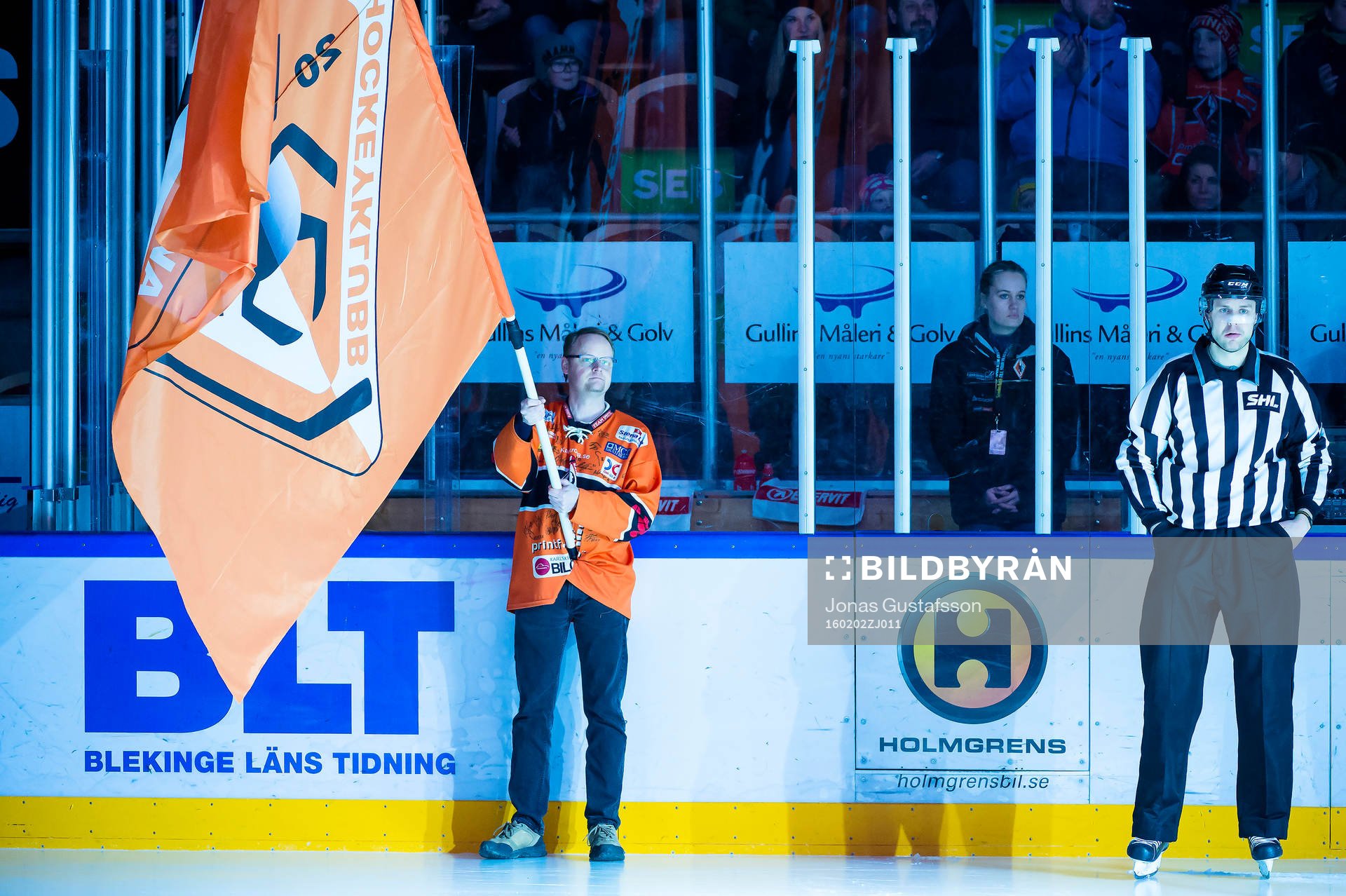 Mikael Eklund med flagga