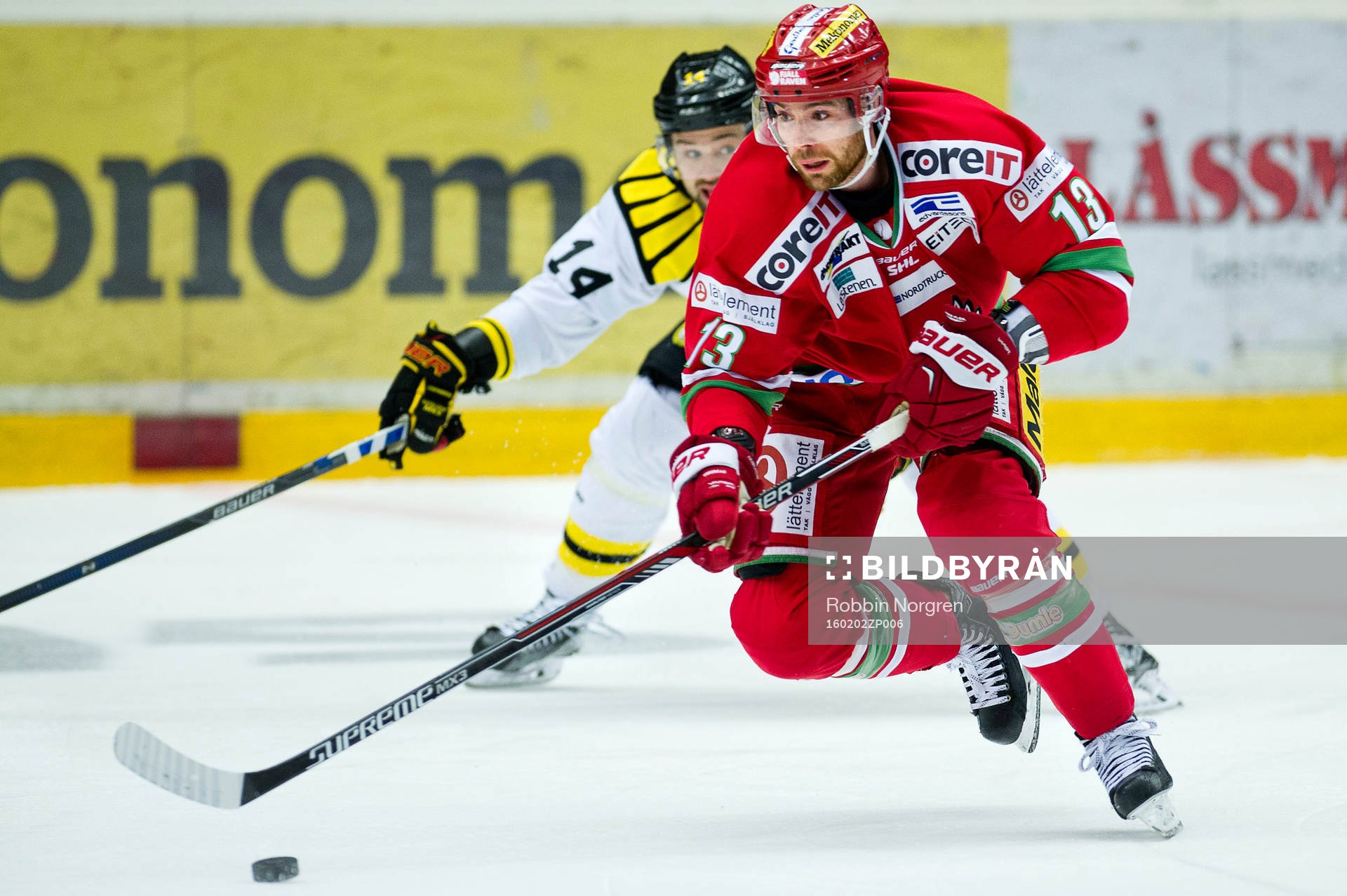 Brynäs Johan Alcén och Modos Bill Thomas