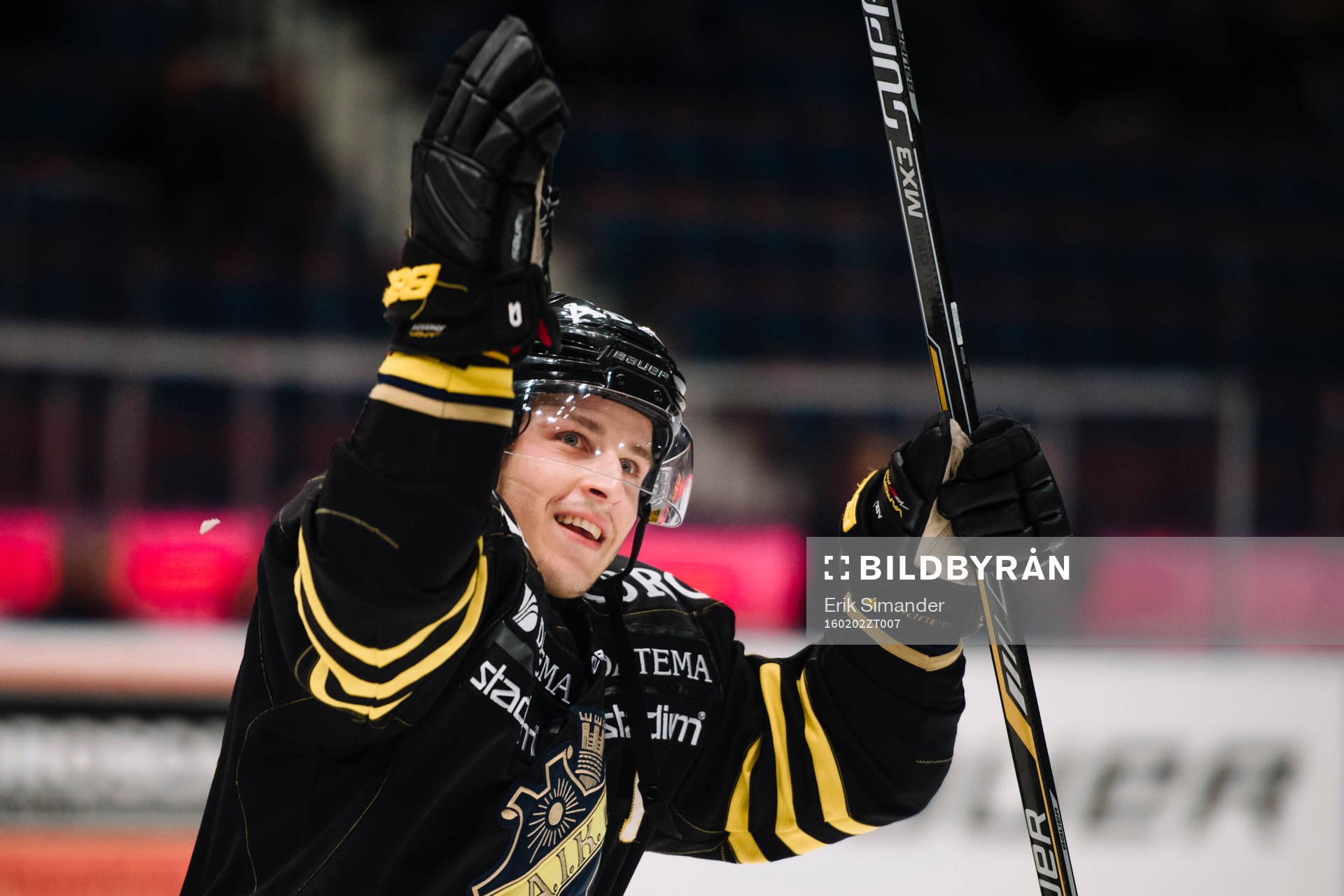 s Marcus Jonsson tackar publiken