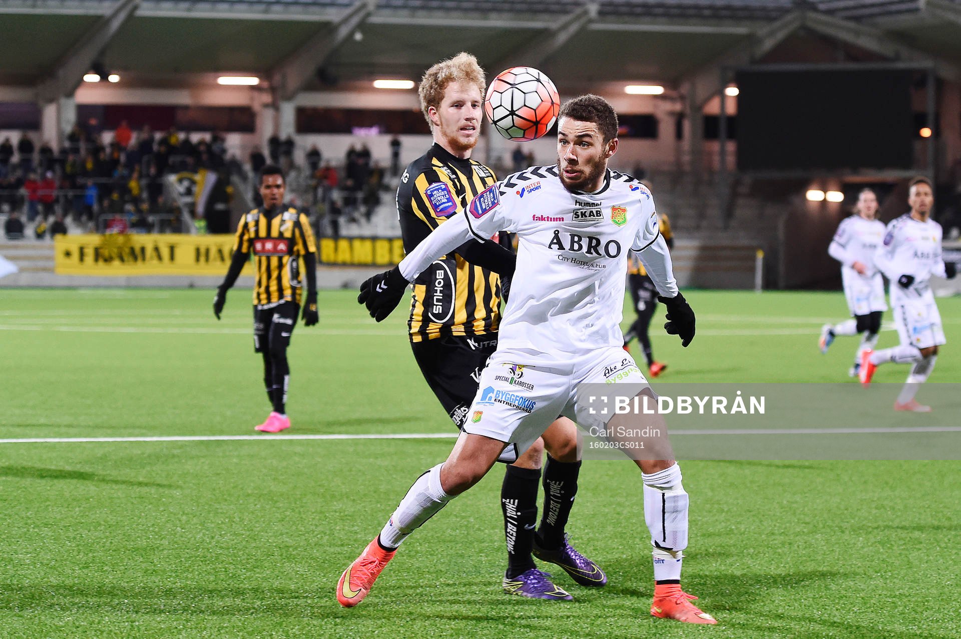 Häckens Samuel Gustavsson och GAIS Malkom Moenza