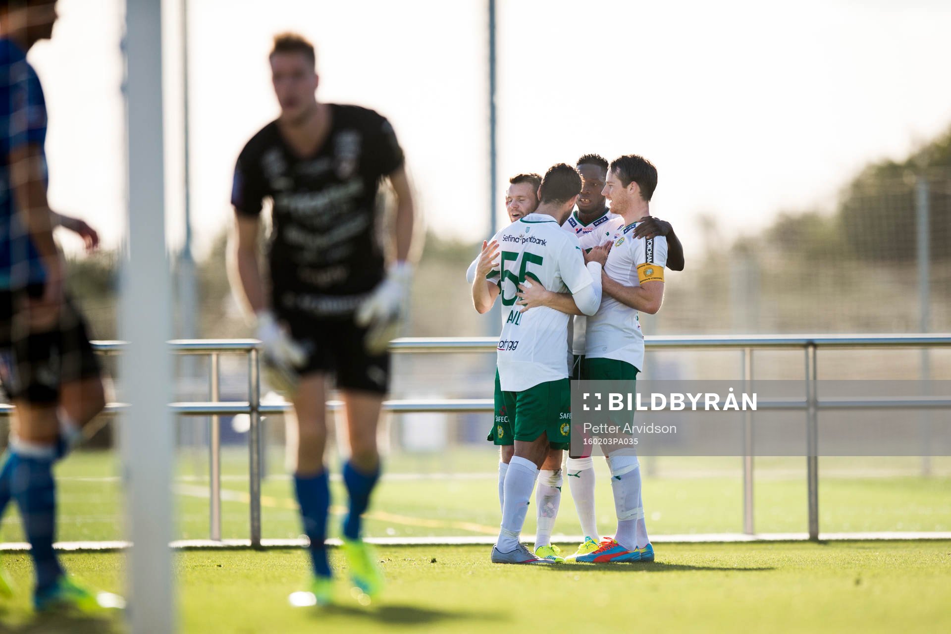 Hammarbys spelare jublar