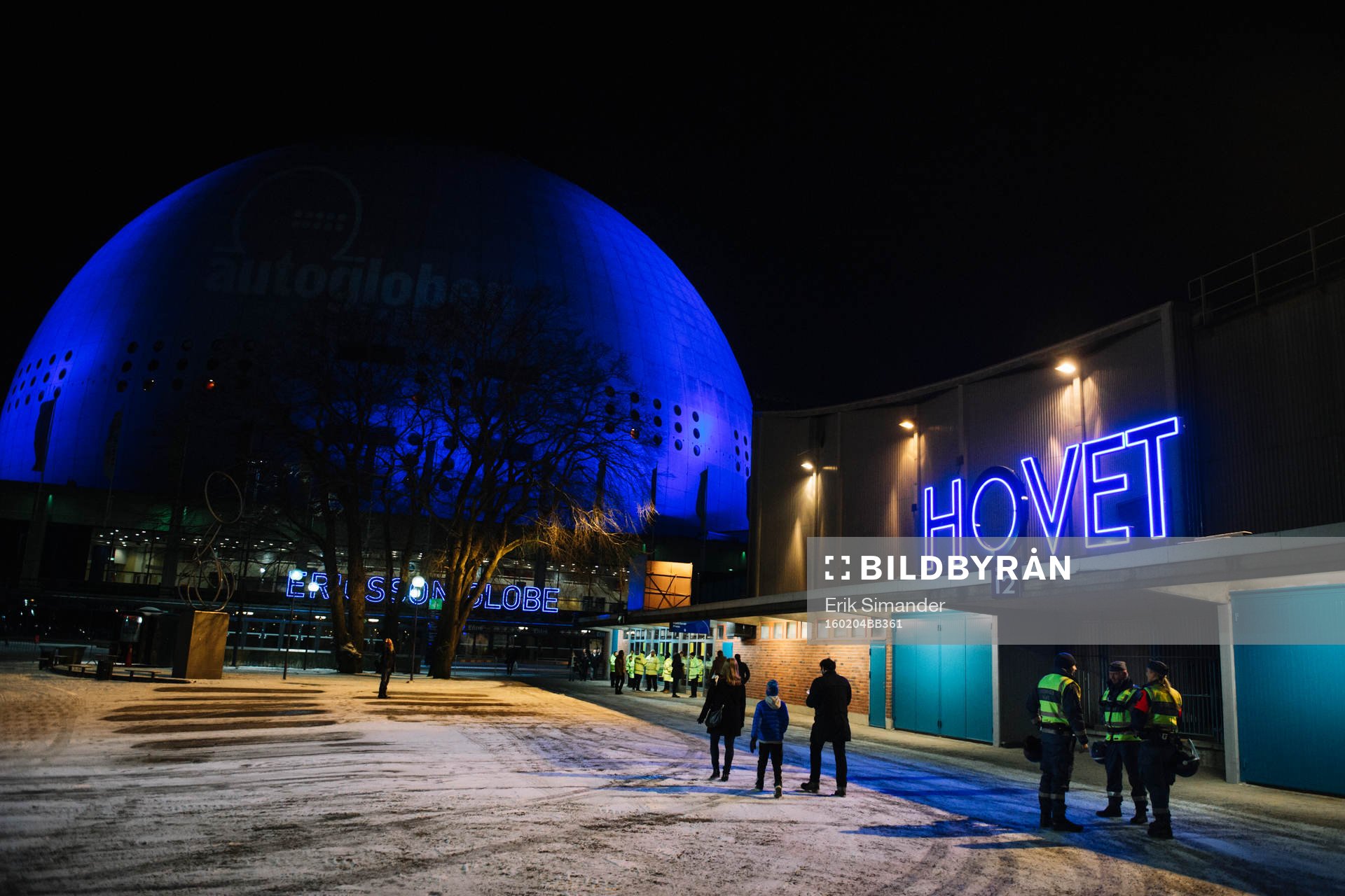 Exteriör av Hovet innan ishockeymatchen i SHL mellan