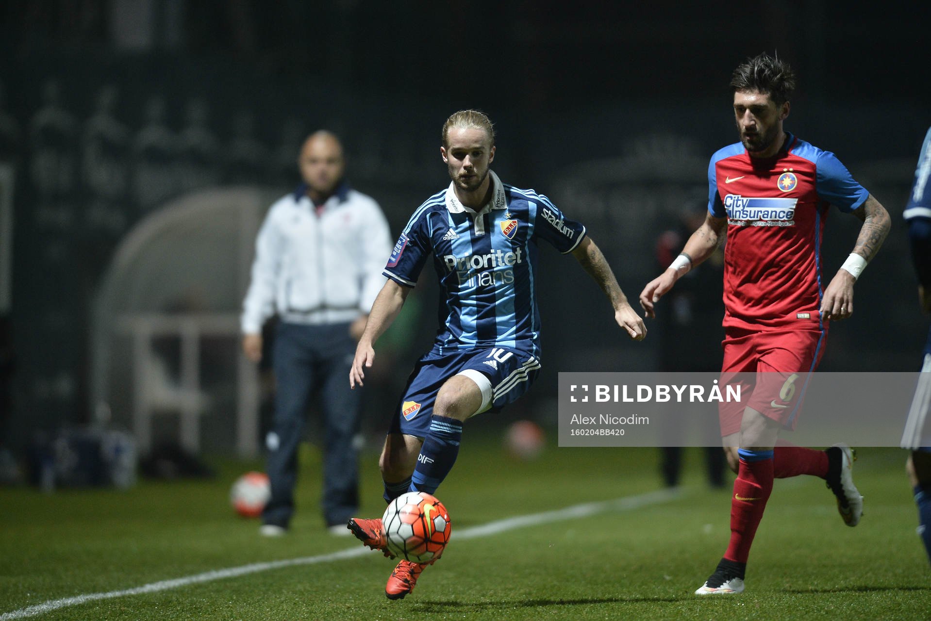 Djurgårdens Daniel Berntsen och Bukarests Paul Papp