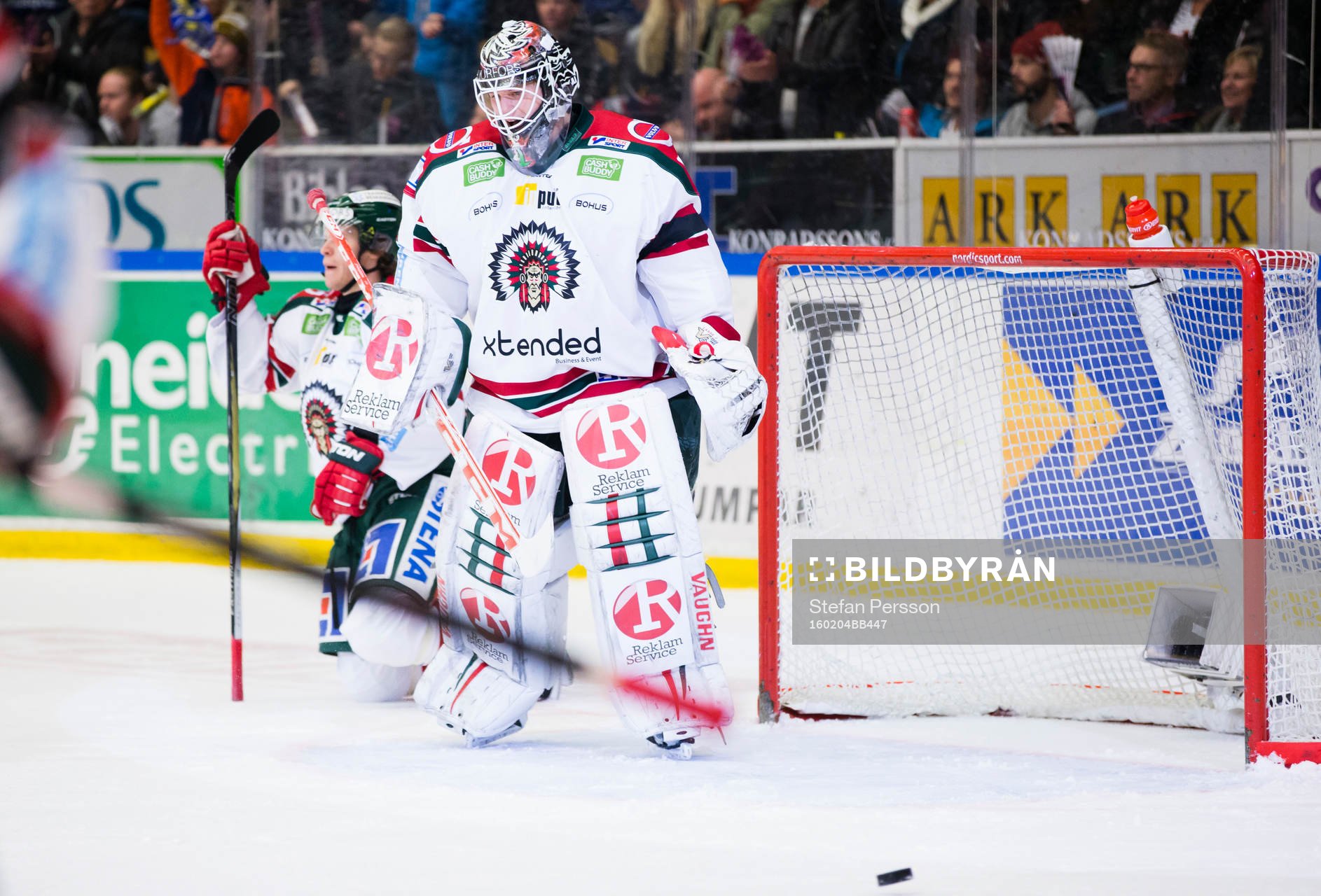 Frölundas målvakt Lars Johansson deppar