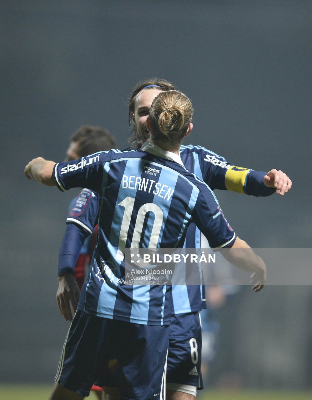 Djurgårdens Kevin Walker och Daniel Berntsen jublar efter 2-2 målet av Berntsen under en träningsmatch i fotboll mellan Djurgården och Steaua Bukarest den 04 februari 2016 i Antalya.