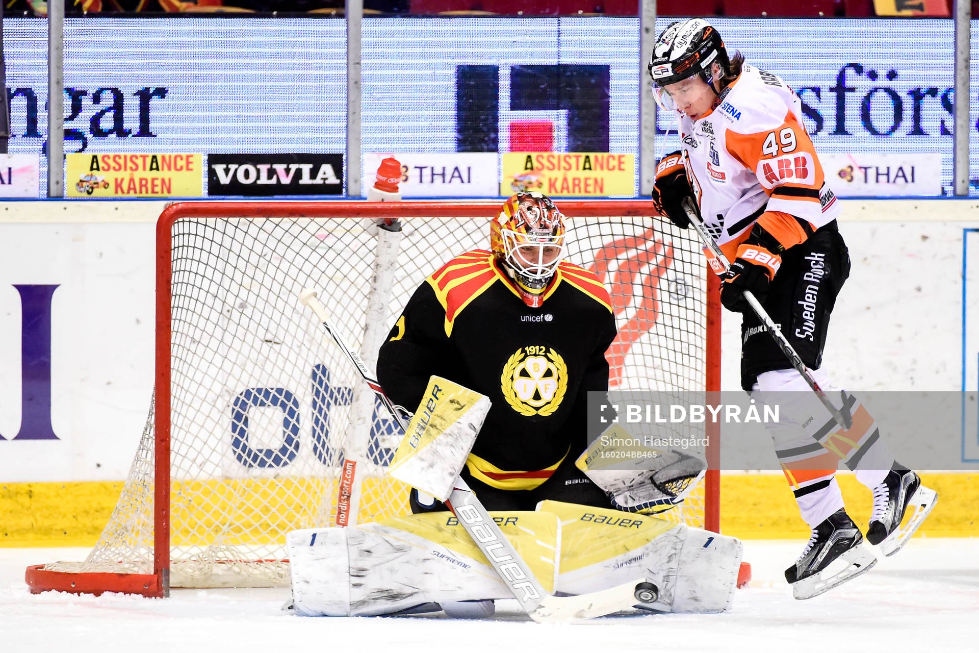 Brynäs +målvakt Felix Sandström och Karlskronas