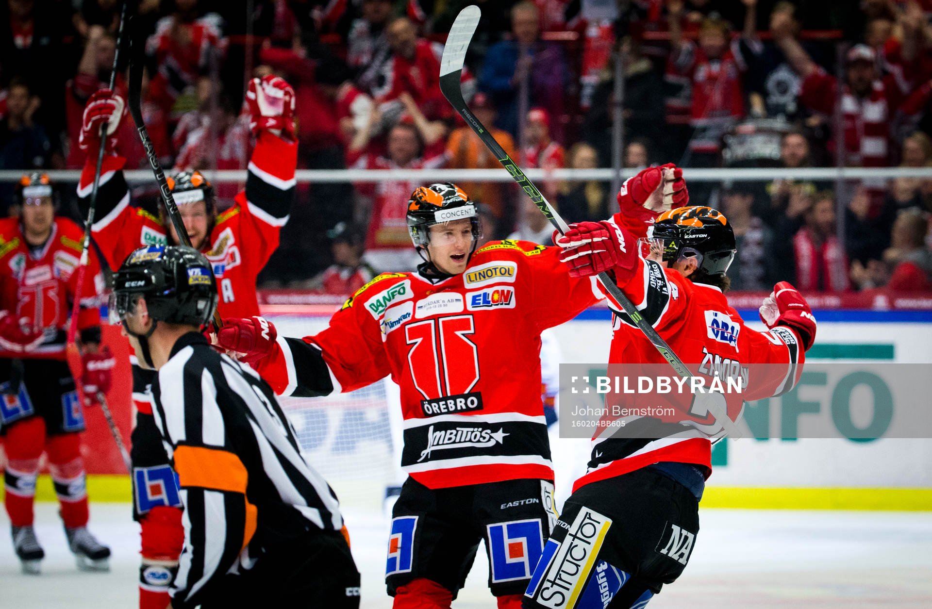 Örebros Petr Zamorsky gör 2-3 och jublar
