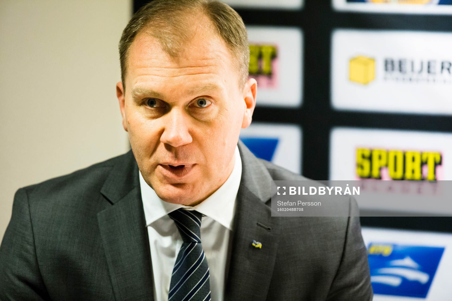 s tränare Johan Lindbom