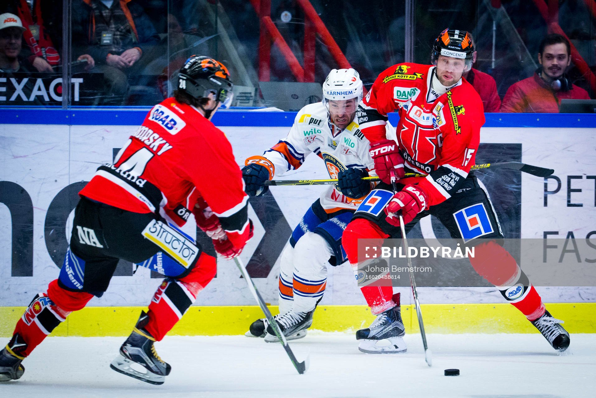 Örebros Henrik Löwdahl och Växjös Josh Hennessy