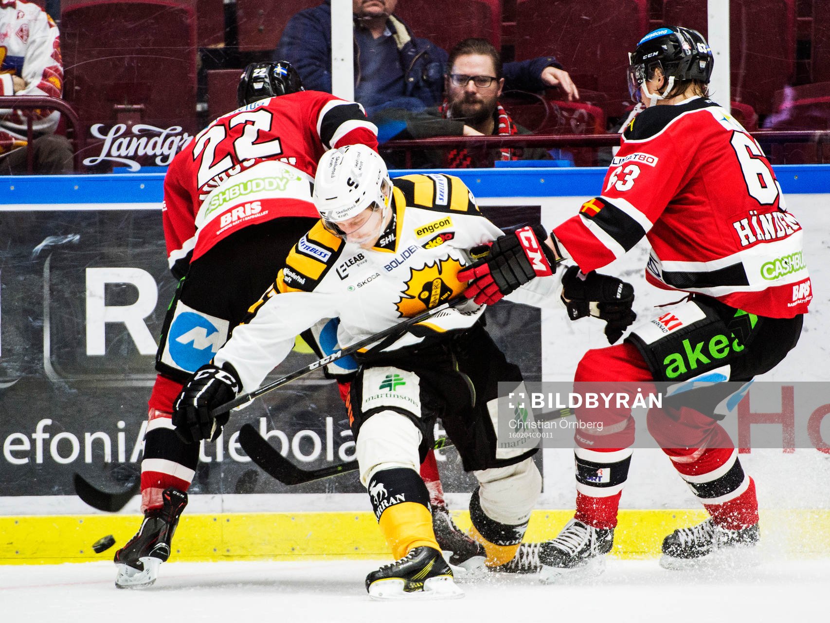 Malmö Redhawks Jeremias Augustin och Fredrik Händemark