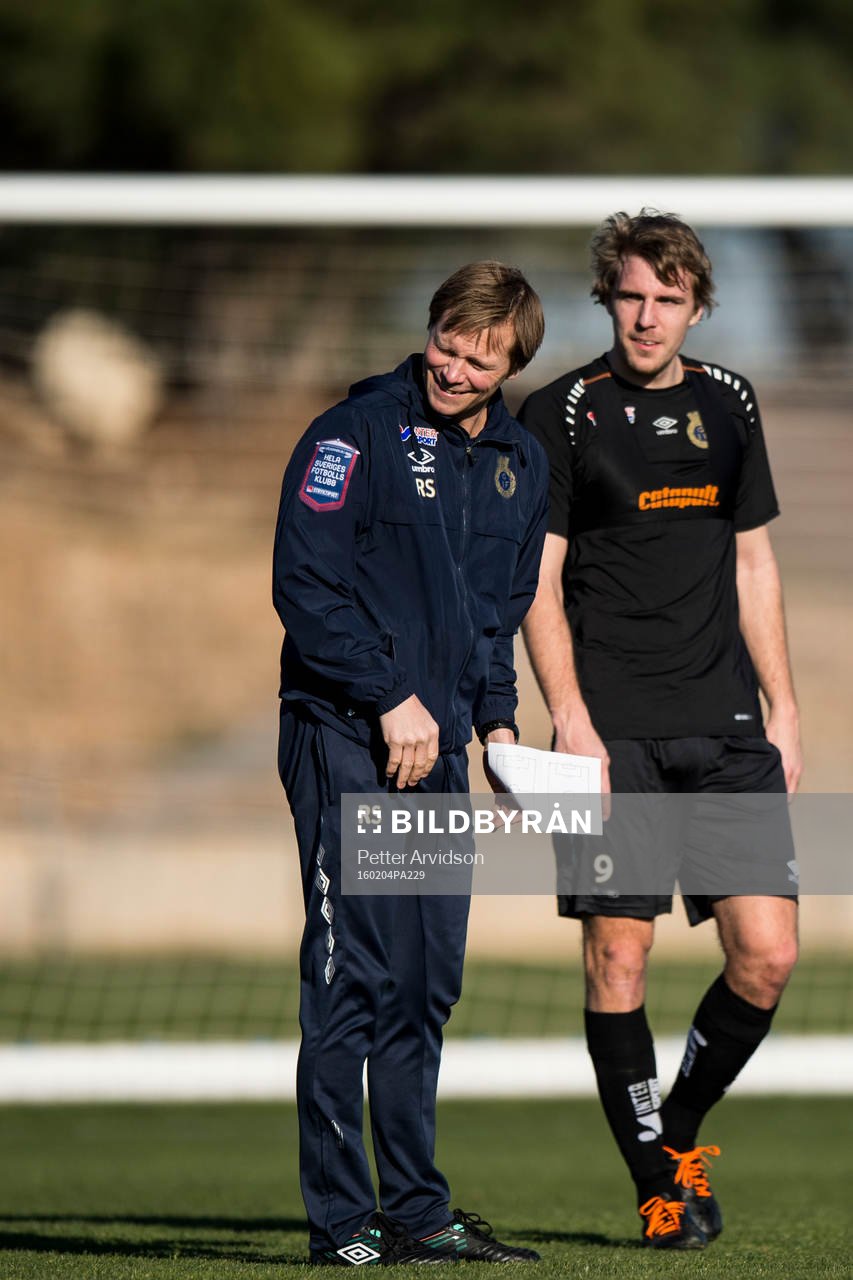 Gefles tränare Roger Sandberg och Johan Oremo