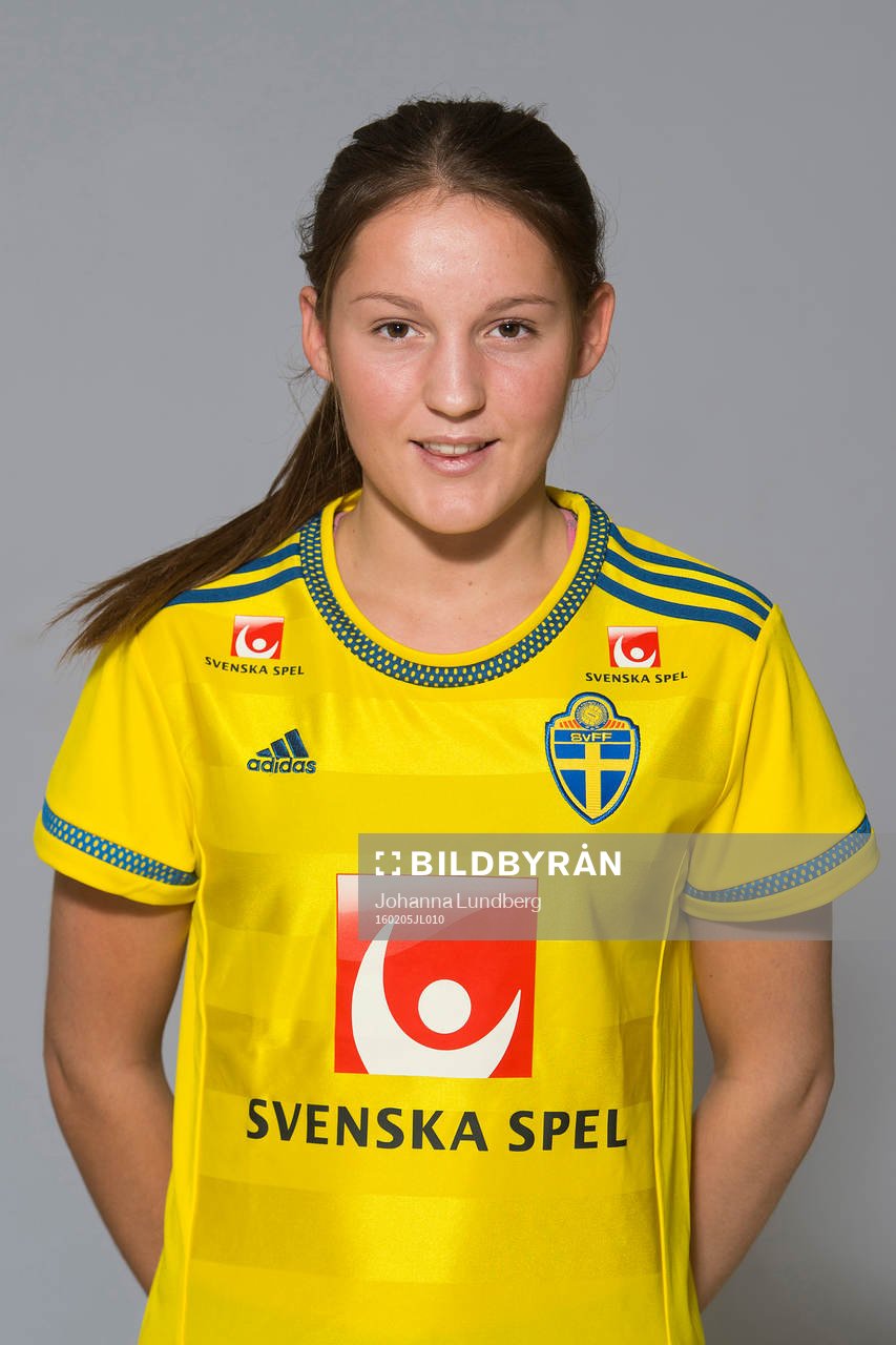 Emma Öjert som spelar i F17 landslaget