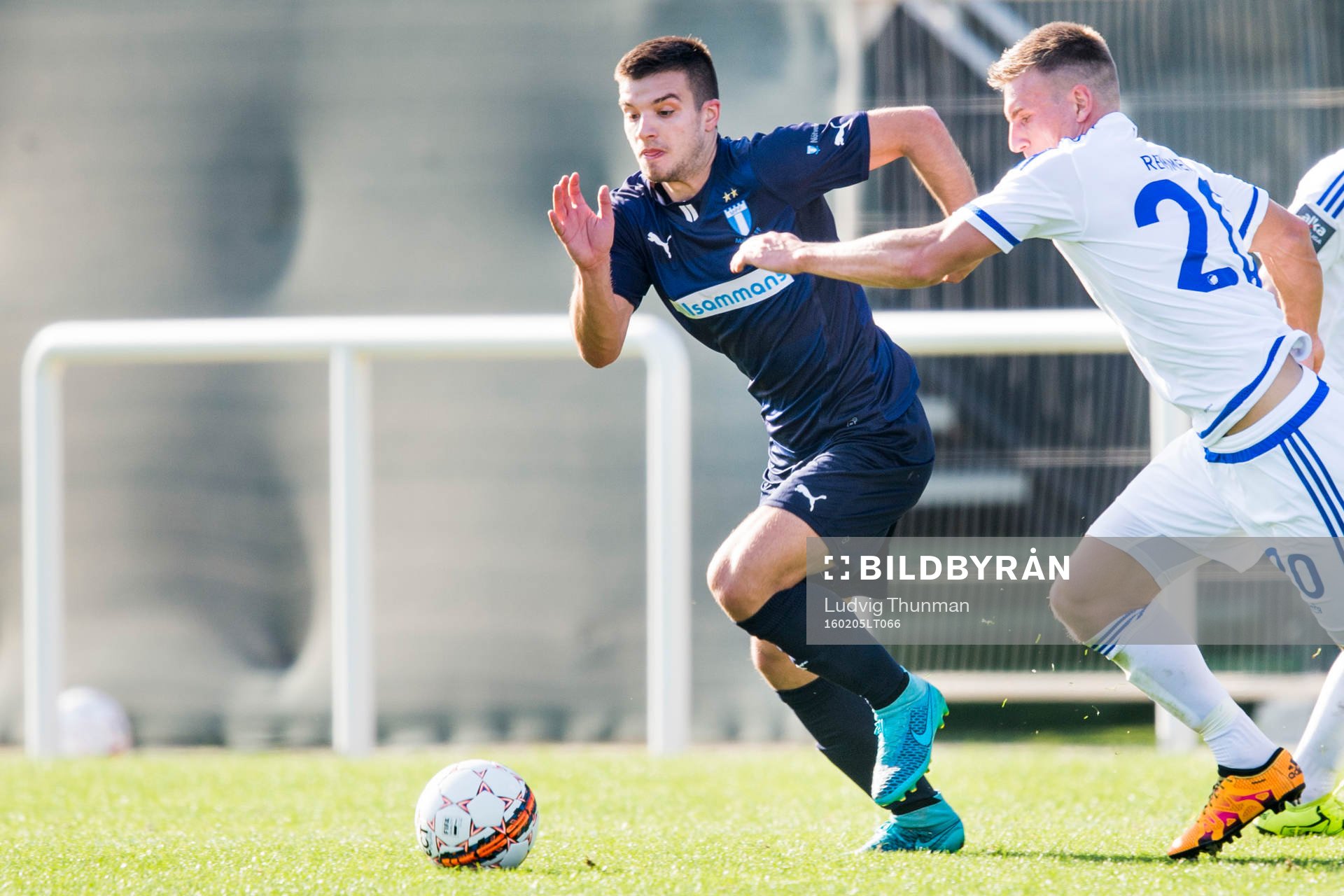 Malmö FFs Vladimir Rodic jagas av FC Köpenhamns