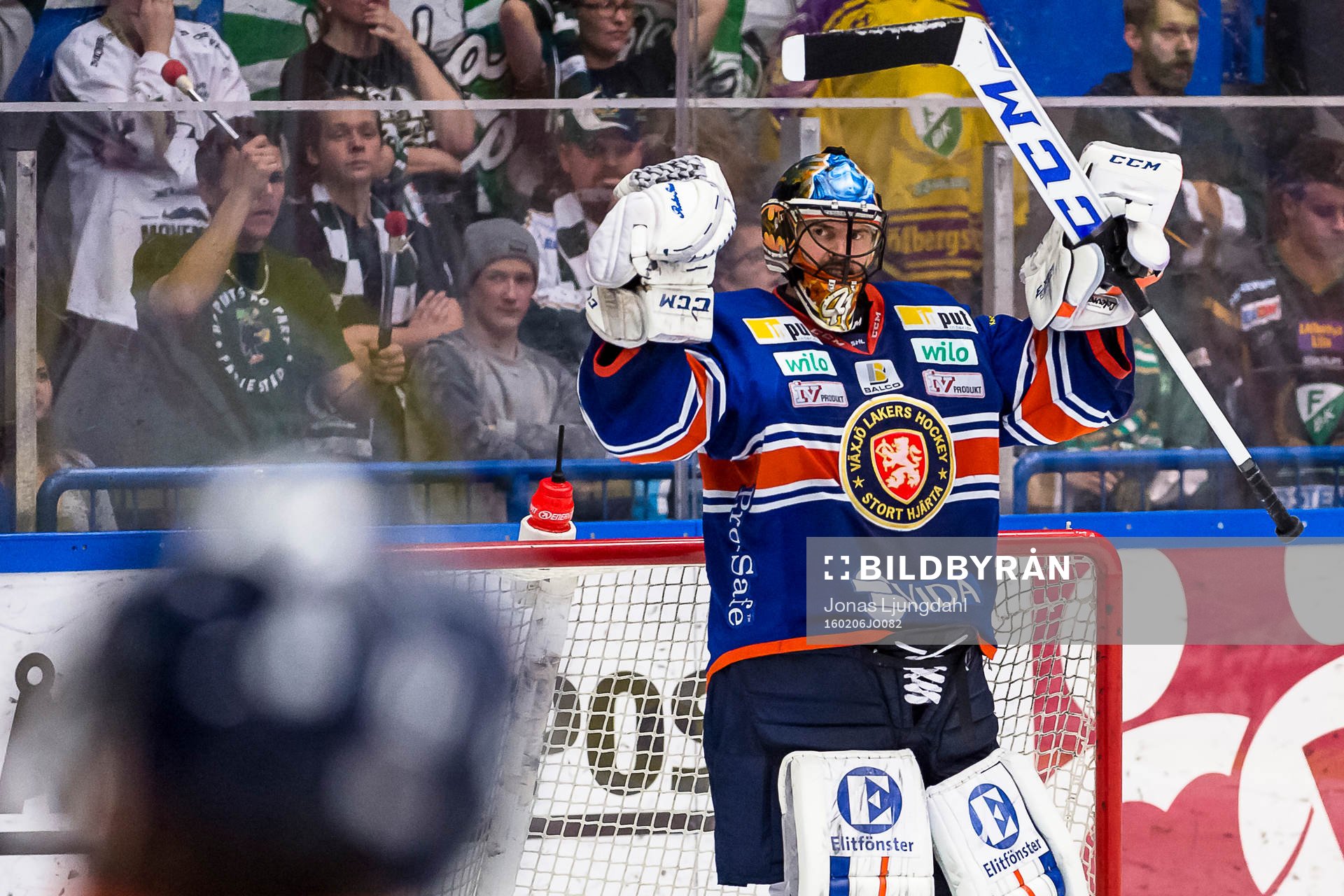 Växjös målvakt Cristopher Nihlstorp jublar