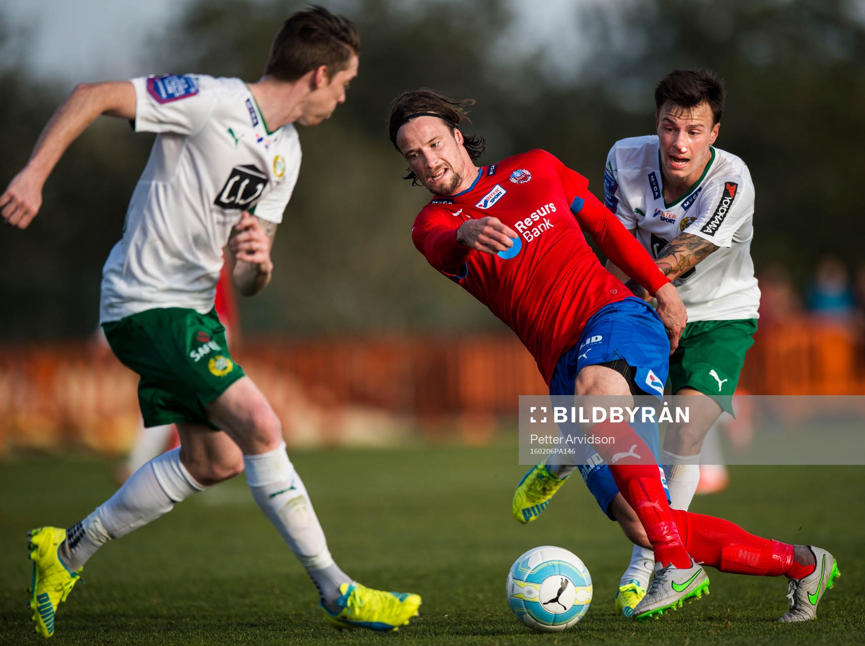 Helsingborgs Linus Hallenius mot Hammarbys Melker Hallberg