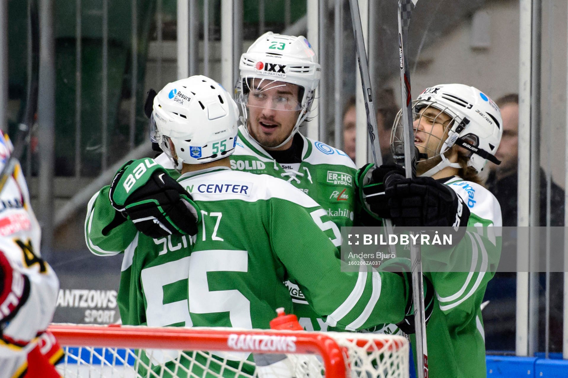 Rögles Felix Schütz (v) och Timothy Liljegren (h) jublar