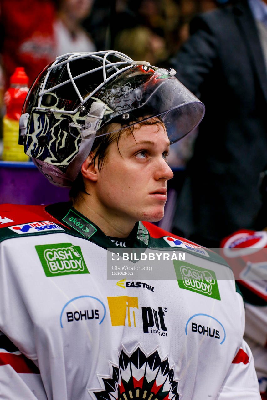 Frölundas målvakt Lars Johansson deppar