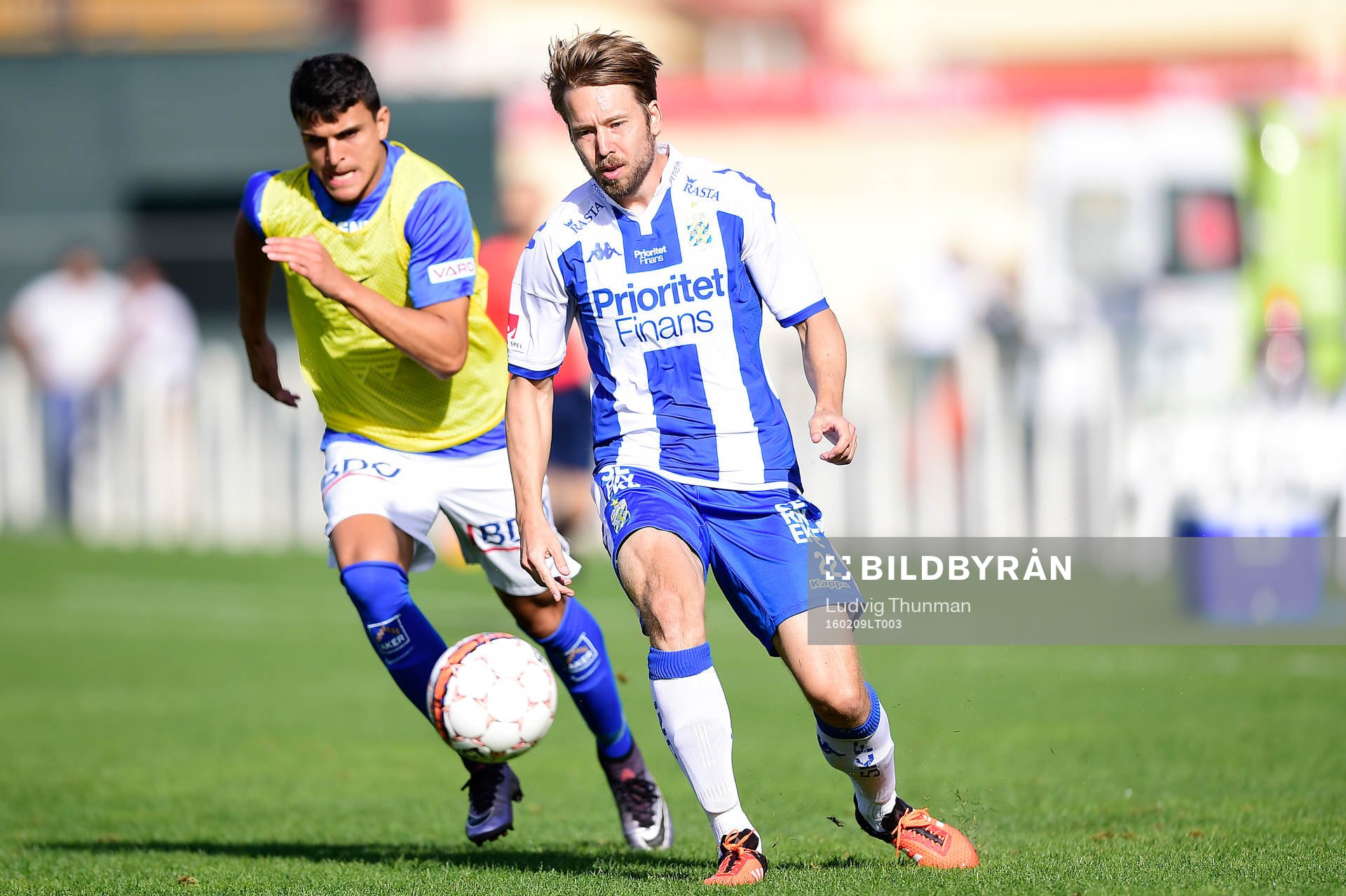 Moldes Mohamed Elyounossi och IFK Göteborgs Adam Johansson