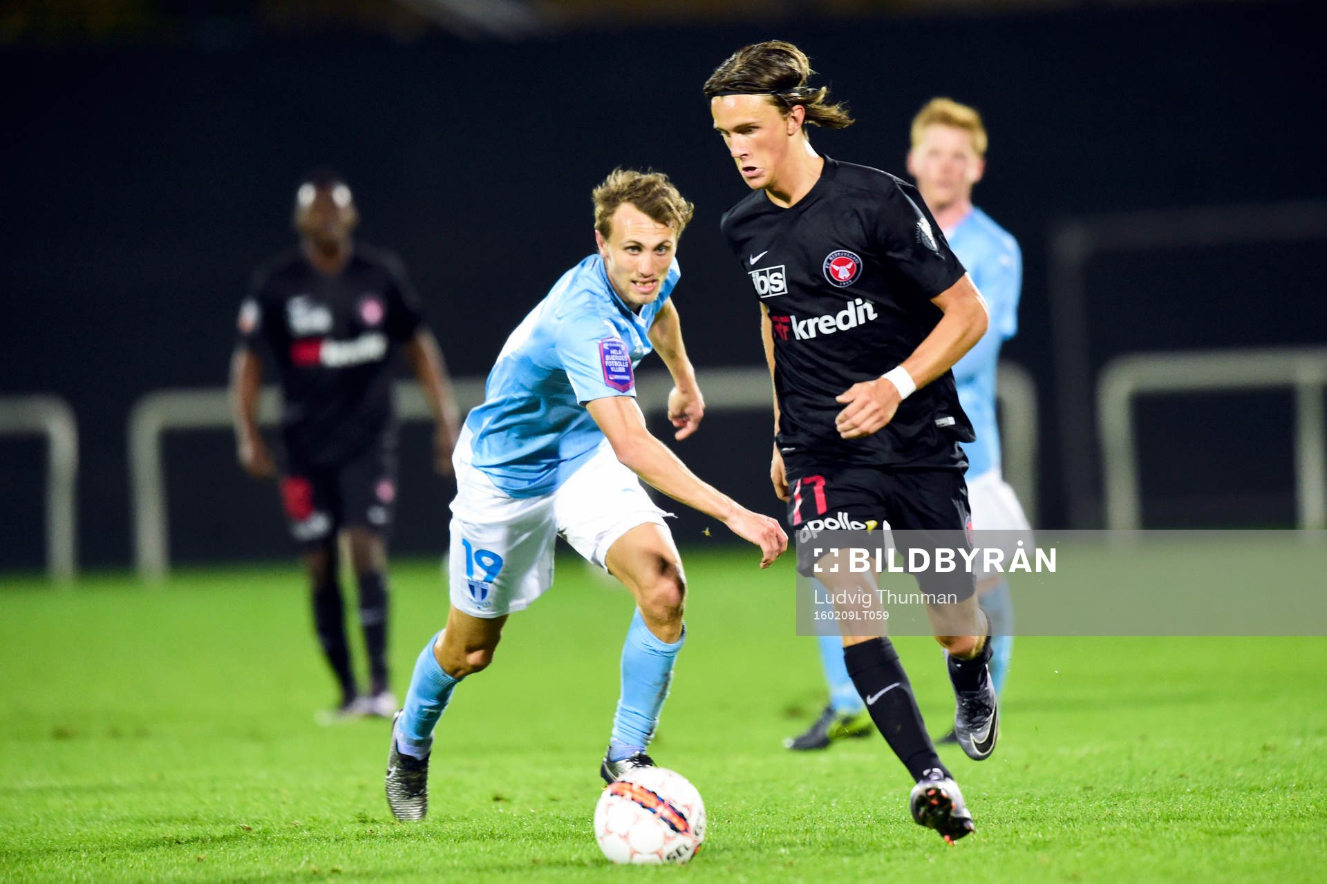 Malmö FFs Magnus Wolff Eikrem och Midtjyllands Kristoffer