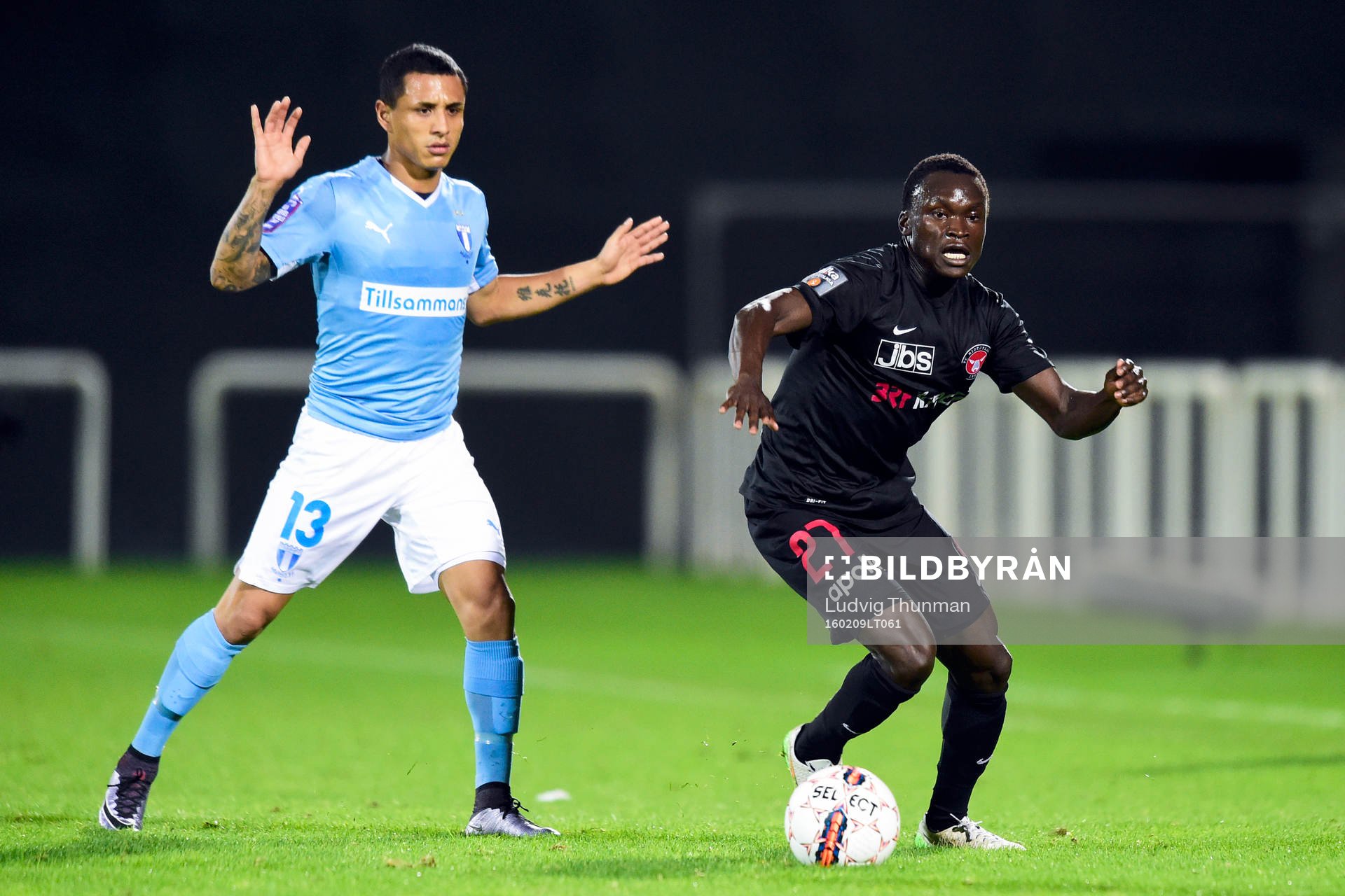 Malmö FFs Yoshimar Yotún och Midtjyllands Pione Sisto