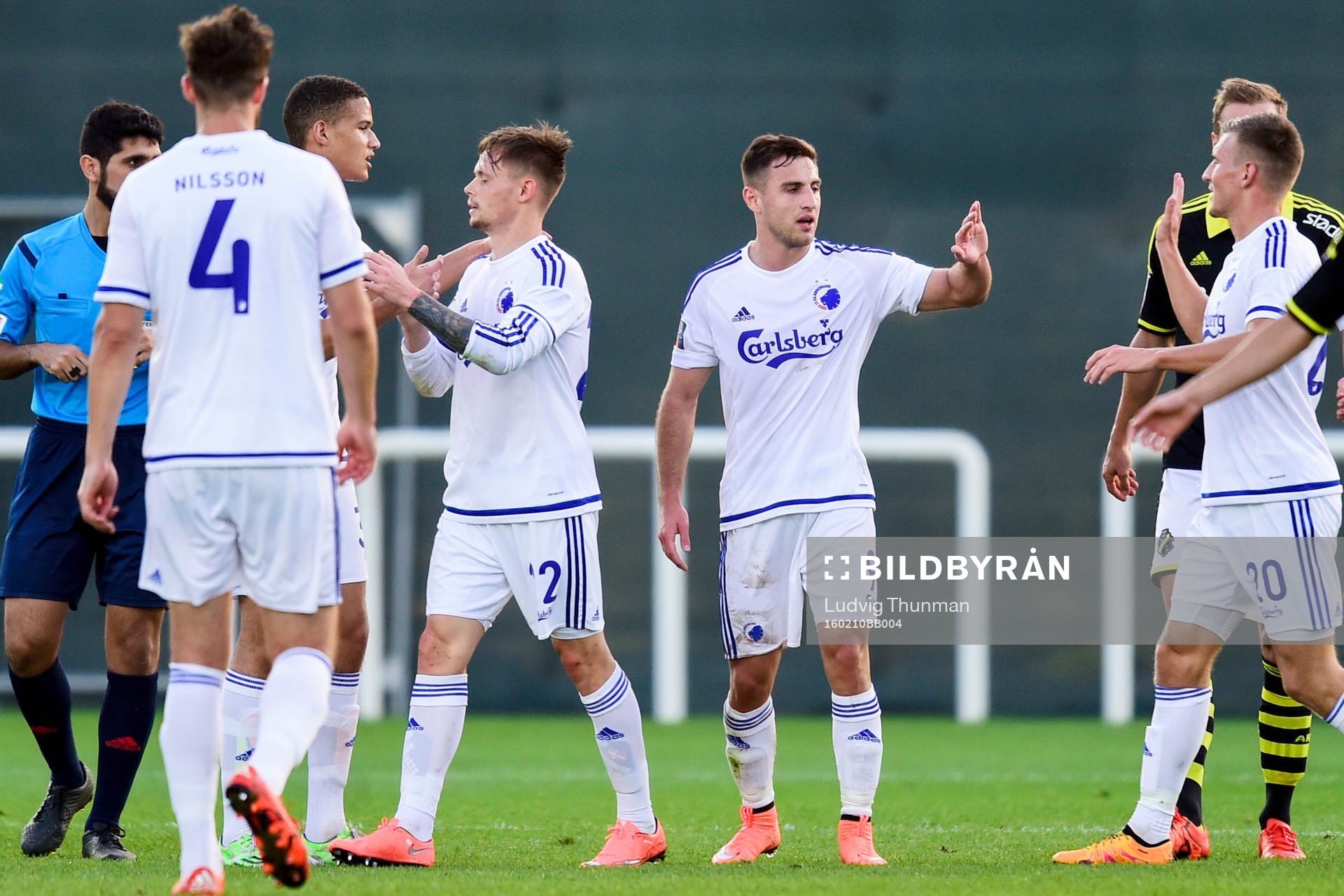 FC Köpenhamns Bashkim Kadrii jublar med lagkamraterna efter 0-1 under en fotbollsmatch i Dubai International Cup mellan AIK och FC Köpenhamn den 10 februari 2016 i Dubai.