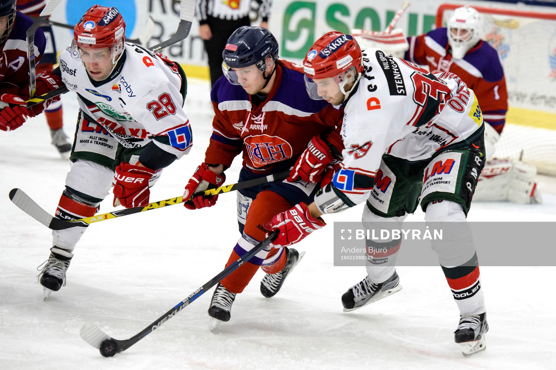 Kristianstads Benoit Doucet (v) och Roger Olsson (h) i kamp