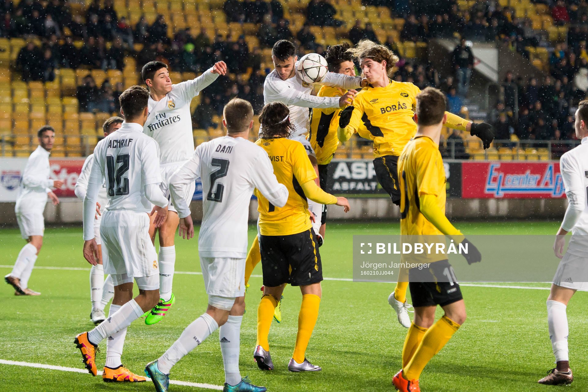 Kamp i Real Madrids straffområde