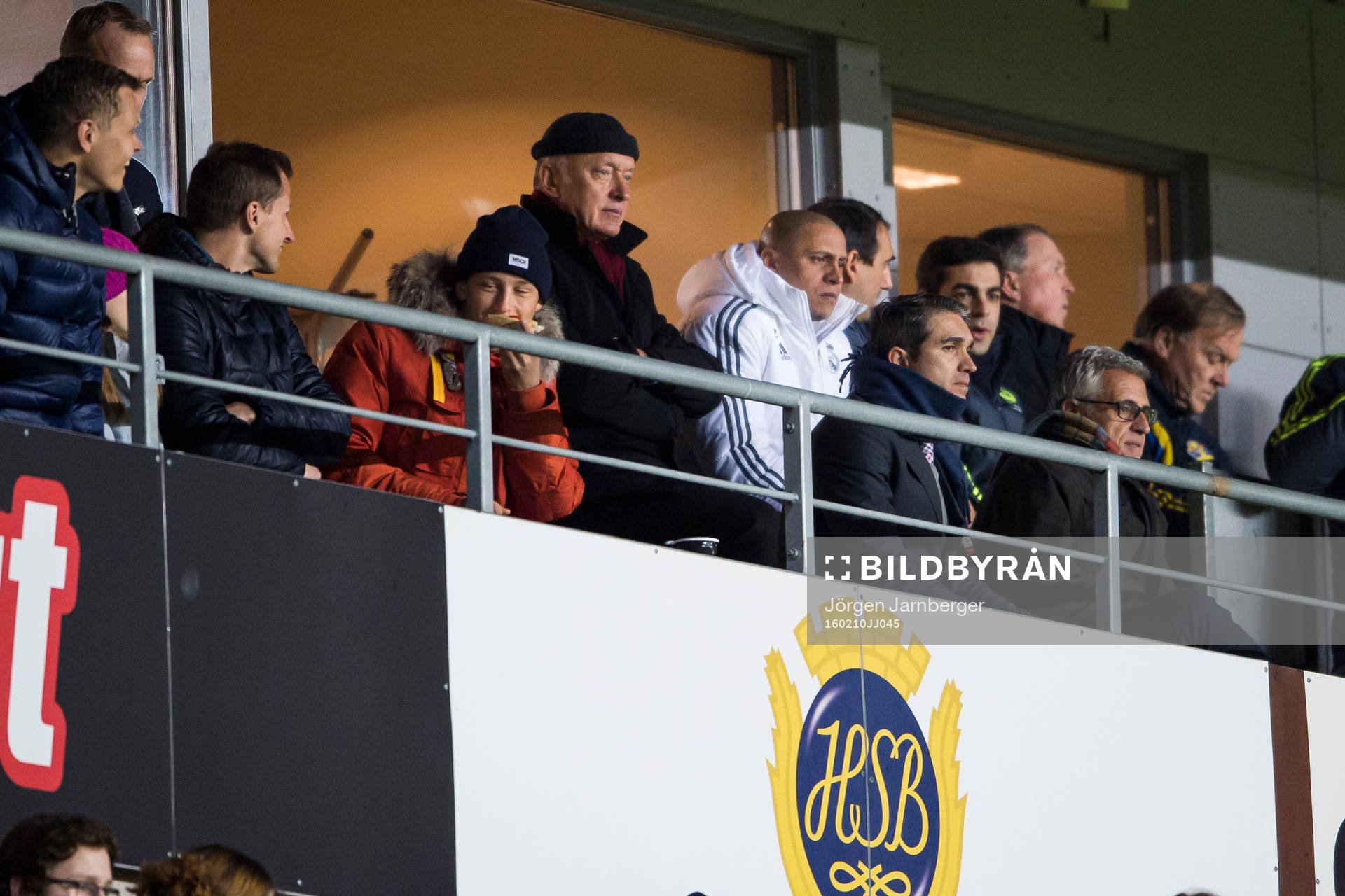 Real Madrids Tränare Roberto Carlos på läktaren