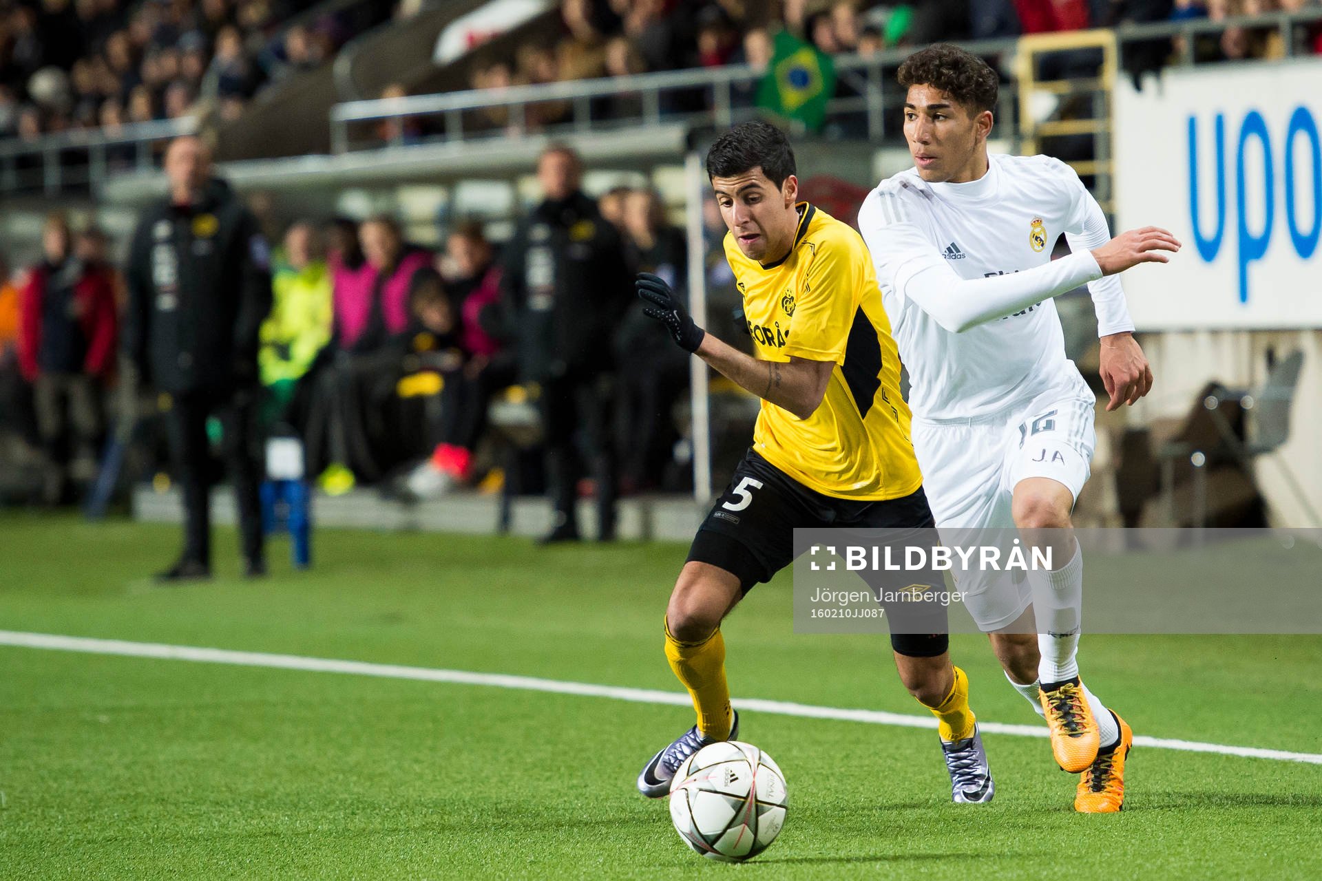Real Madrids Achraf Hakimi och Elfsborgs Rami Kaib
