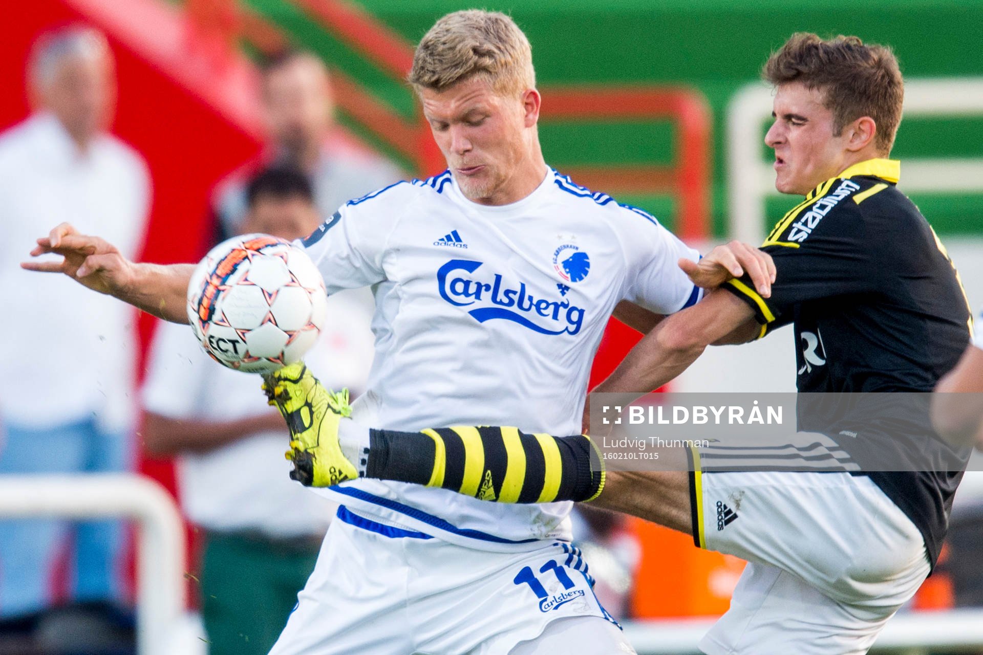 s Haukur Heidar Hauksson och FC Köpenhamns Andreas