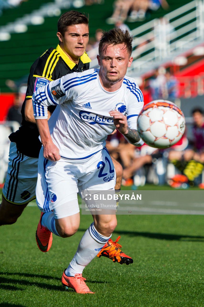 s Marko Nikolic jagar FC Köpenhamns FC Köpenhamns Peter