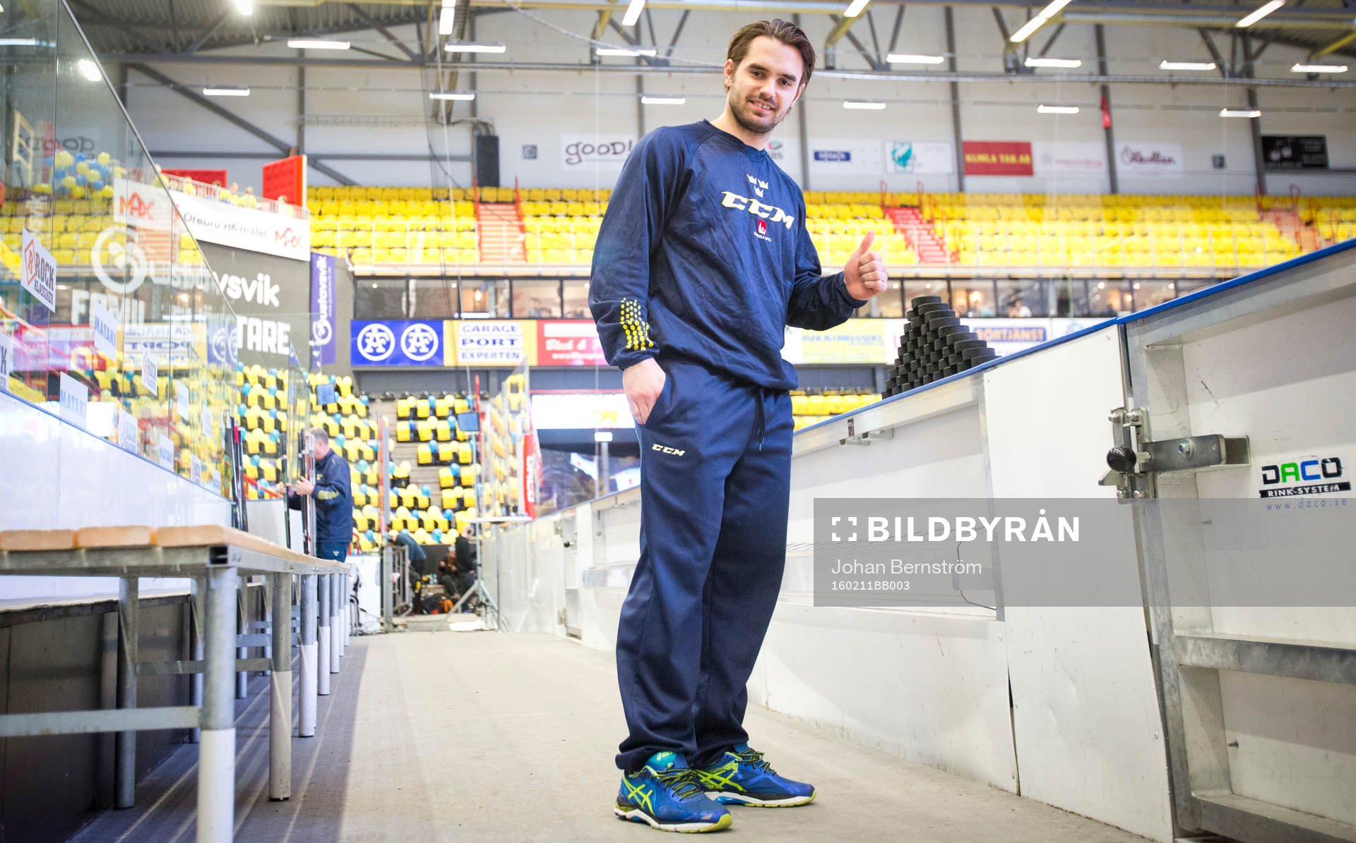 Sveriges Martin Johansson gör tummen upp
