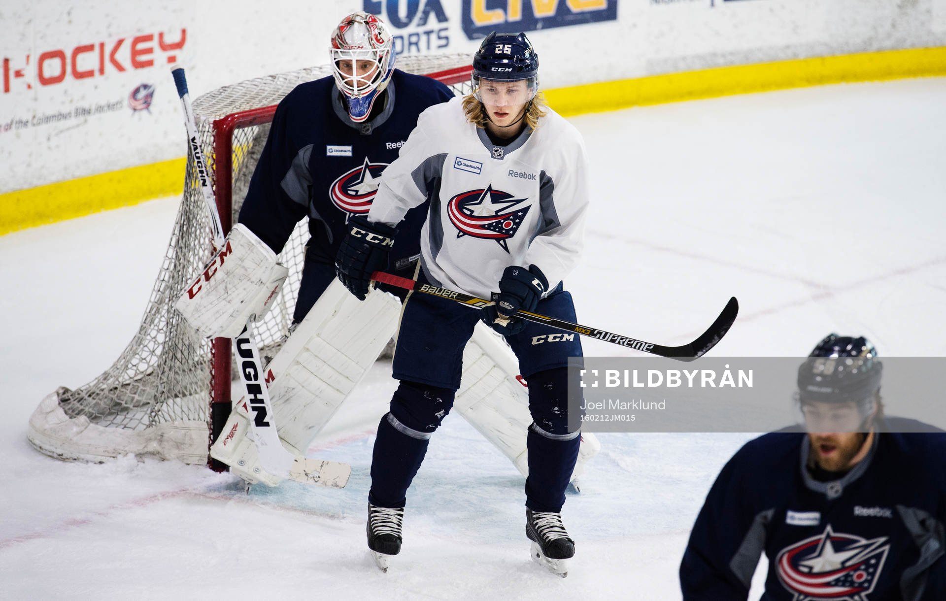 Målvakten Anton Forsberg och William Karlsson