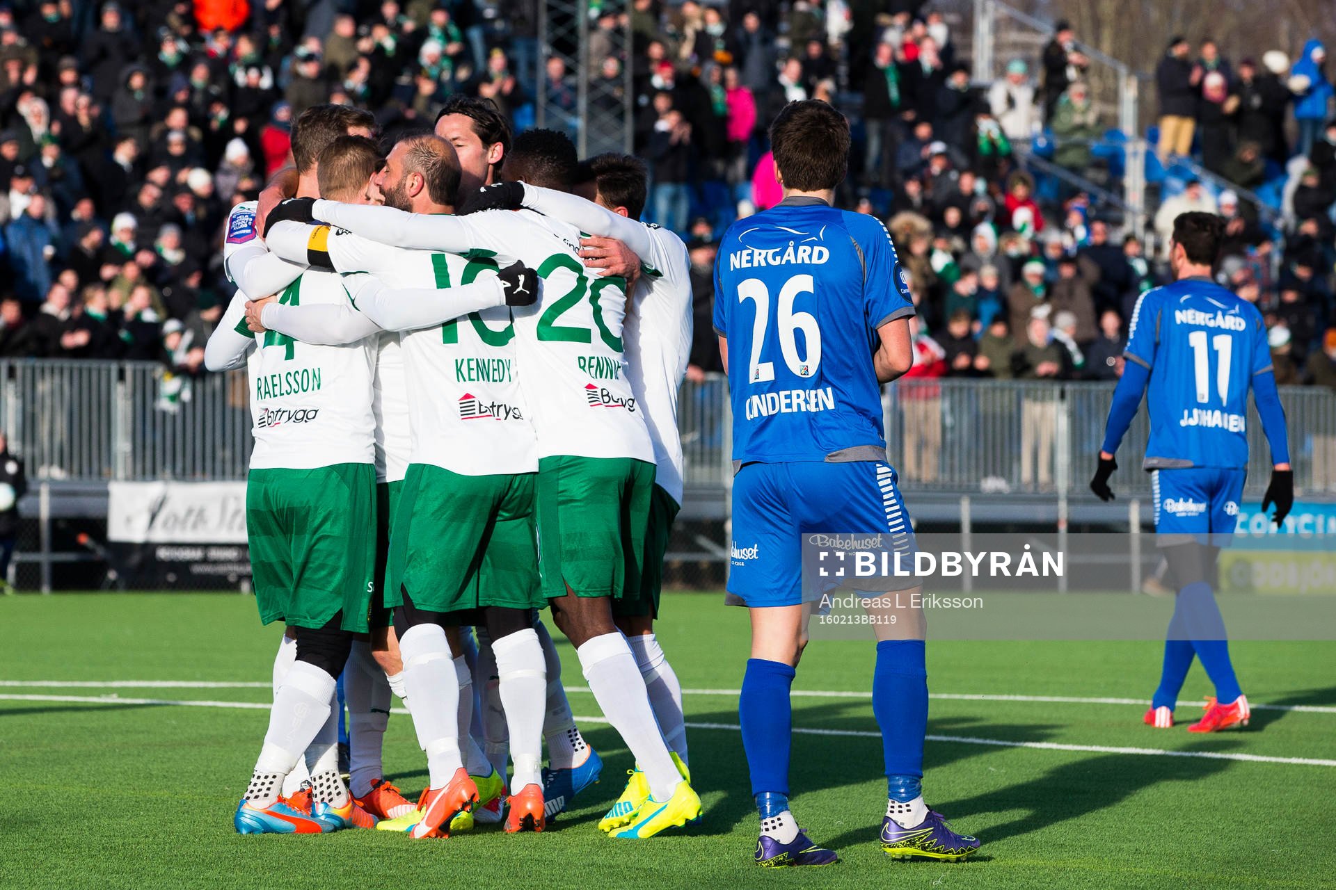 Hammarbys Erik Israelsson (v) jublar