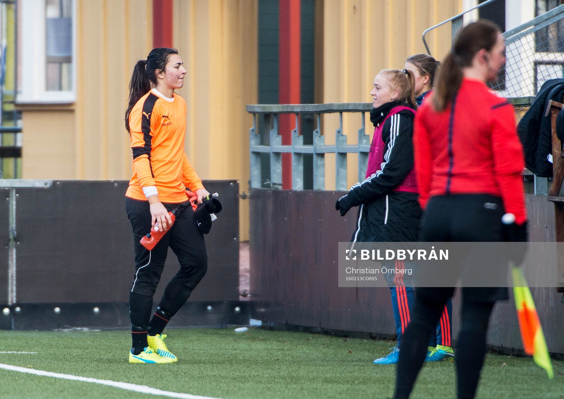 Rosengårds målvakt Zecira Musovic lämnar planen
