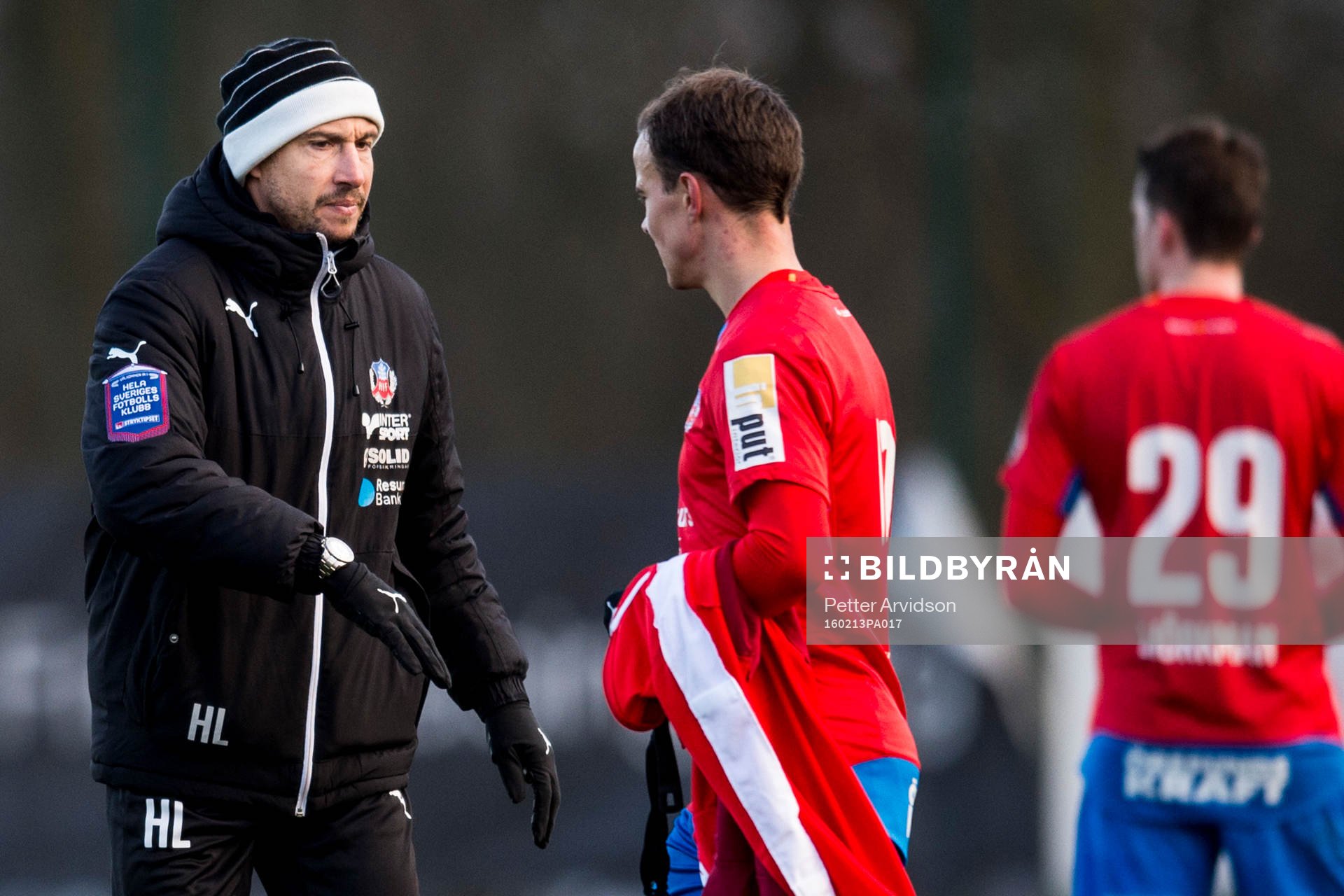 Helsingborgs manager Henrik Larsson (m) efter en träningsmatch i fotboll mellan Helsingborg och Helsingör den 13 februari 2016 i Helsingborg.