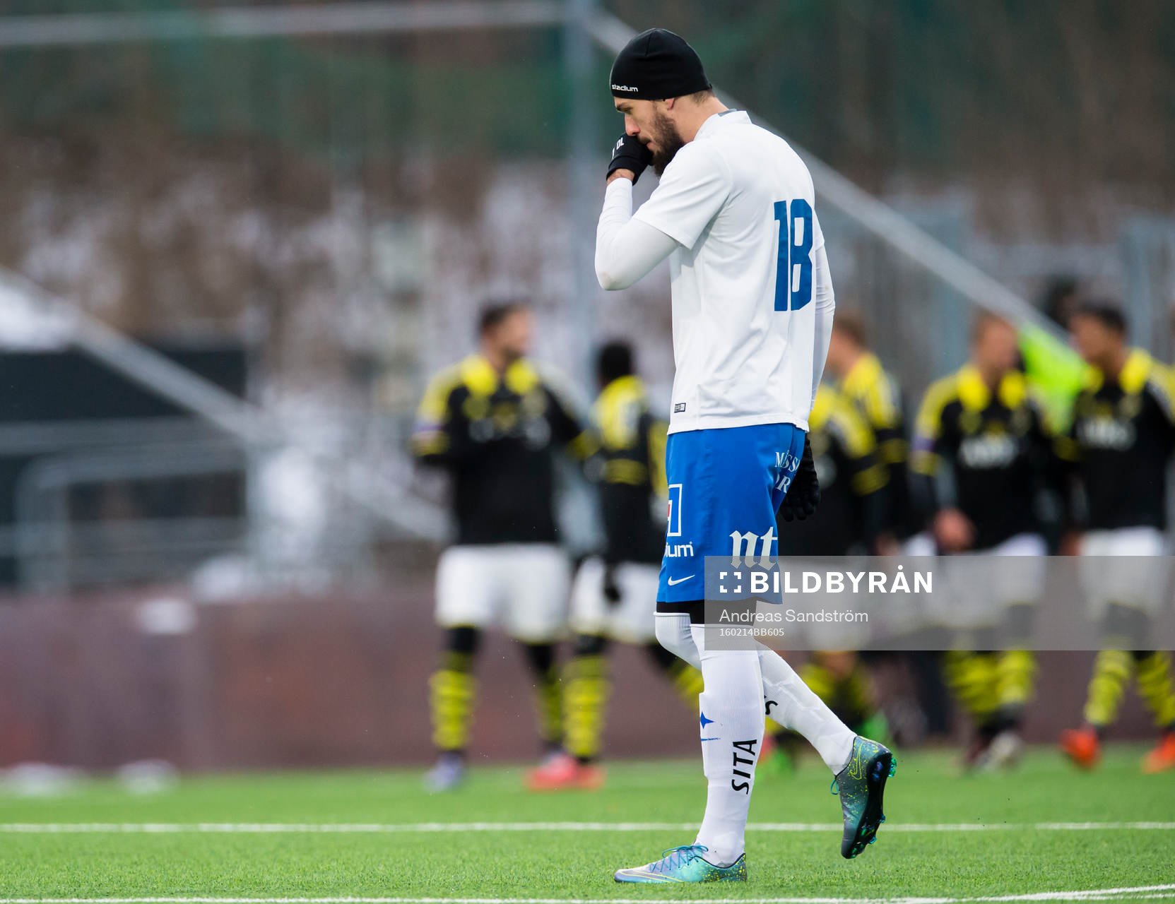 Norrköpings Emir Kujovic ser deppig ut