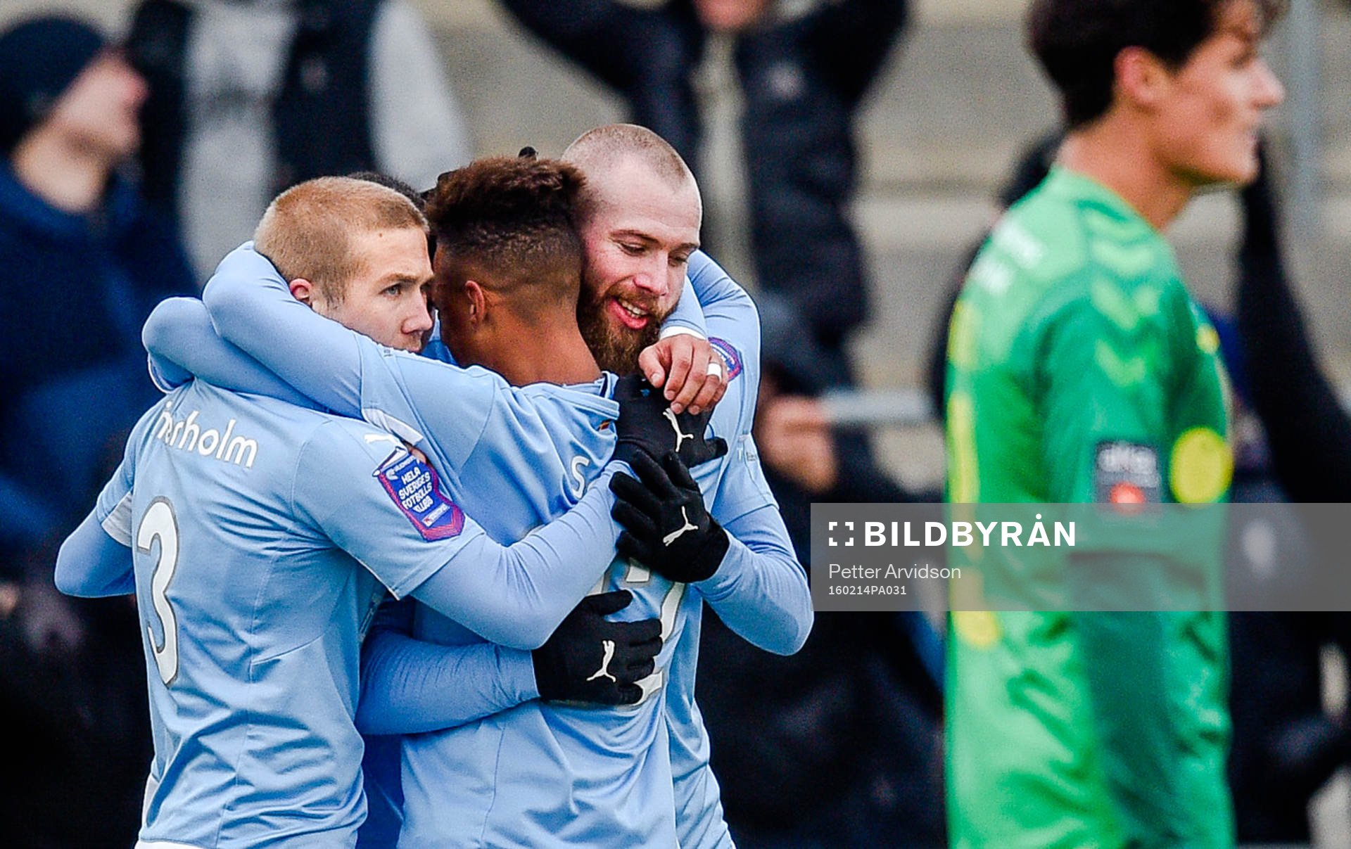 Malmö FFs Anton Tinnerholm och Tobias Sana jublar