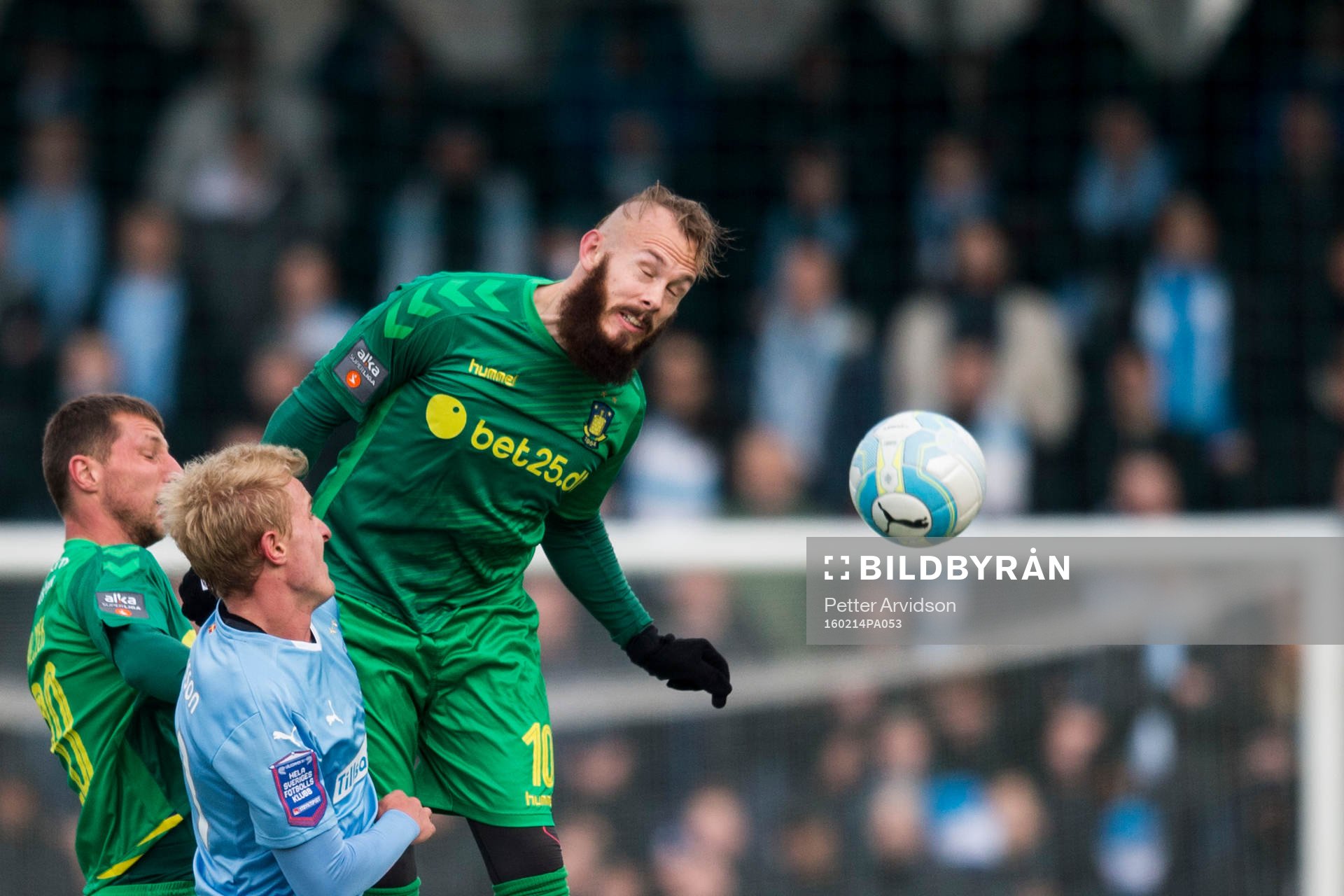 Bröndbys Magnus Eriksson och Malmö FFs Oscar Lewicki