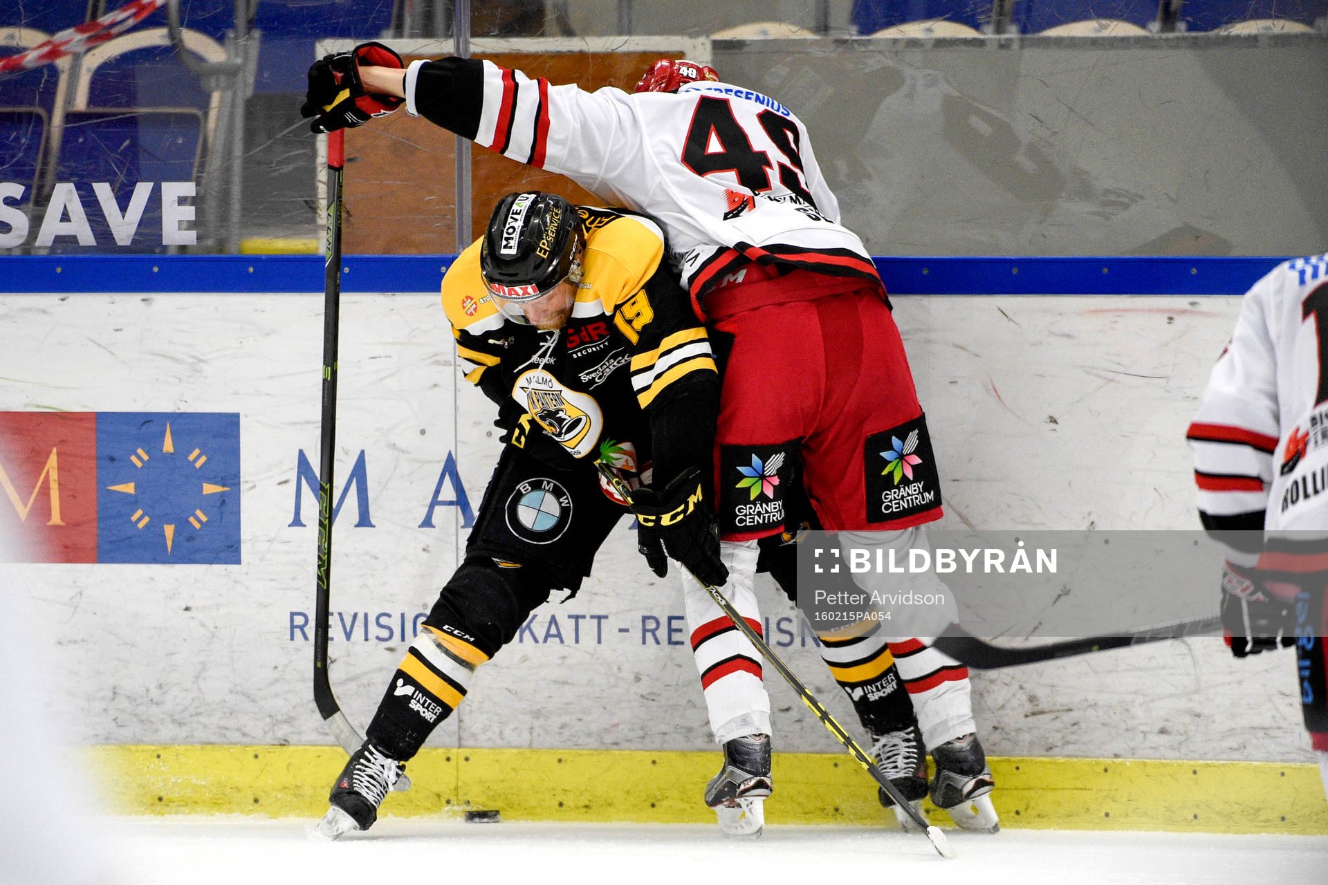 Panterns Jakob Karlsson och Almtunas Sebastian Selin