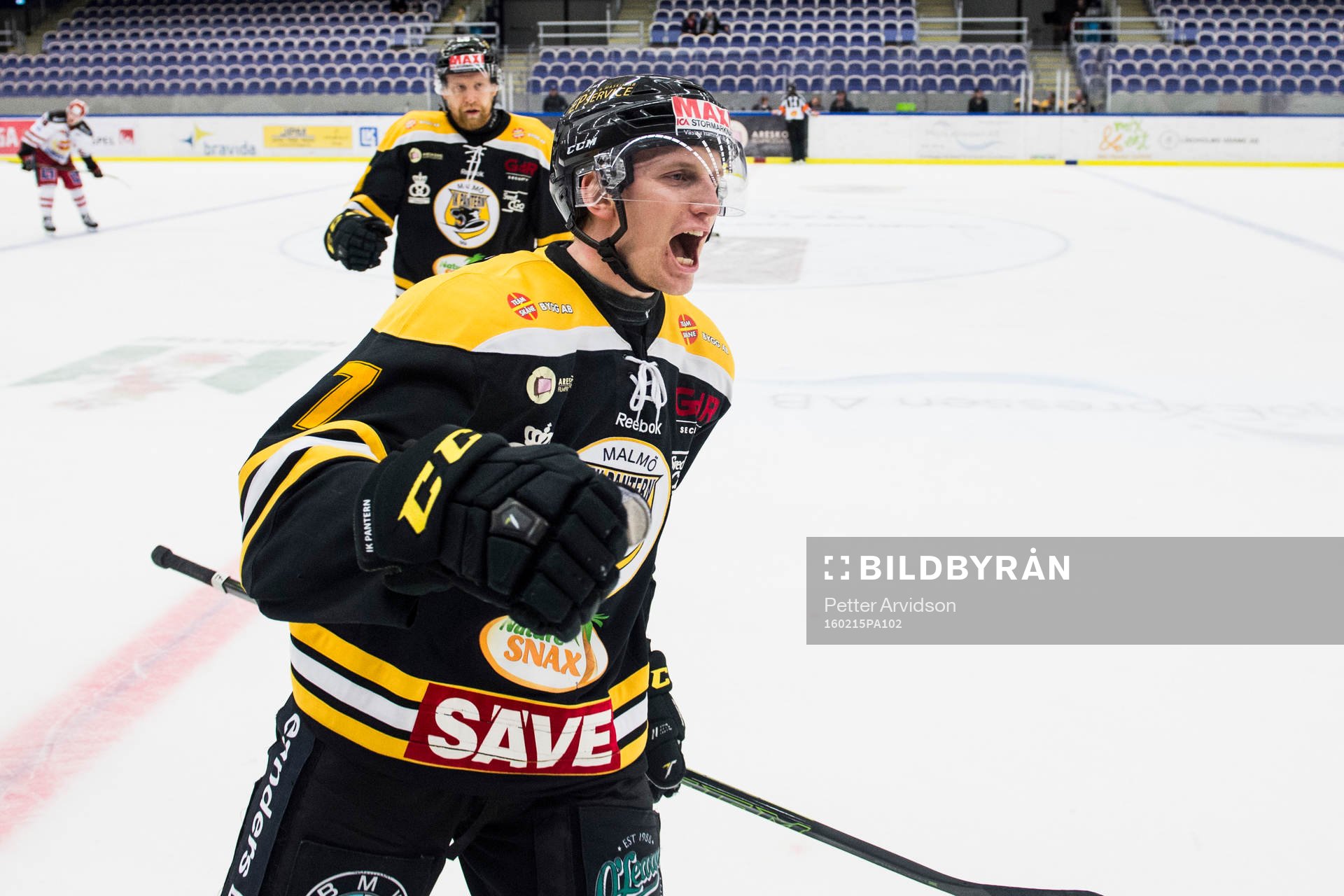 Panterns Filip Windlert jublar
