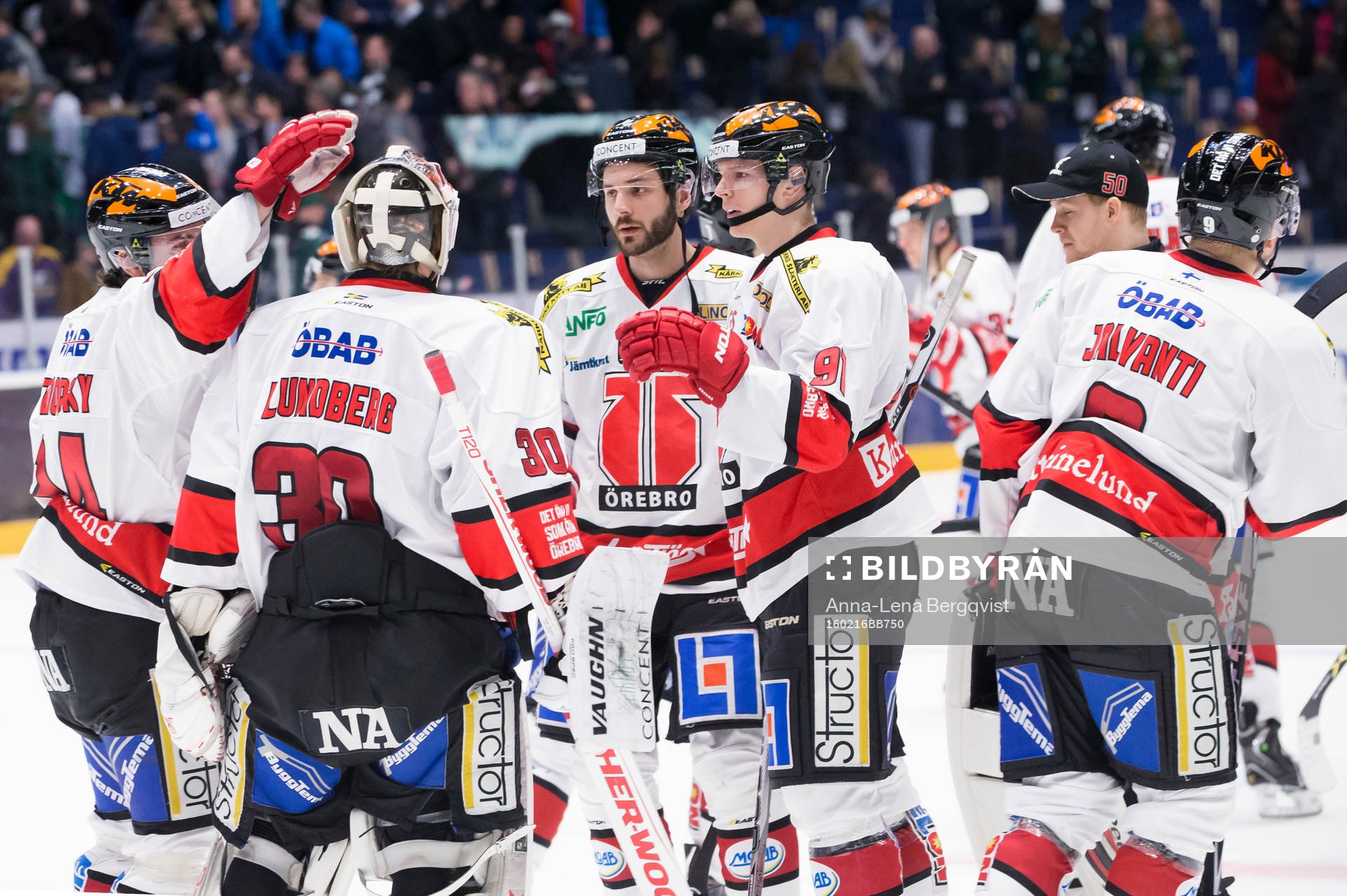 Örebros spelare jublar