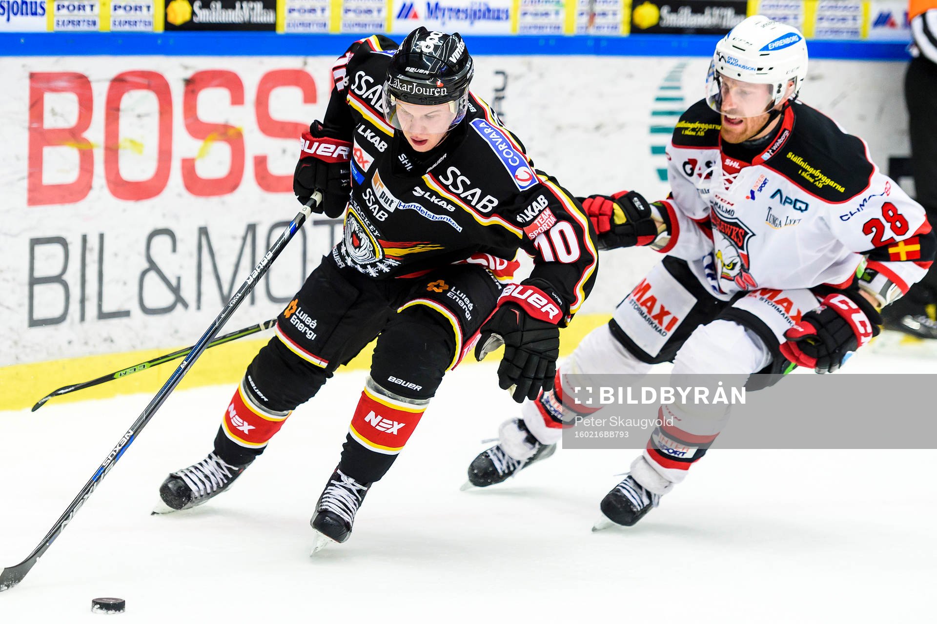Luleås Toni Rajala och Malmö Redhawks Jens Olsson