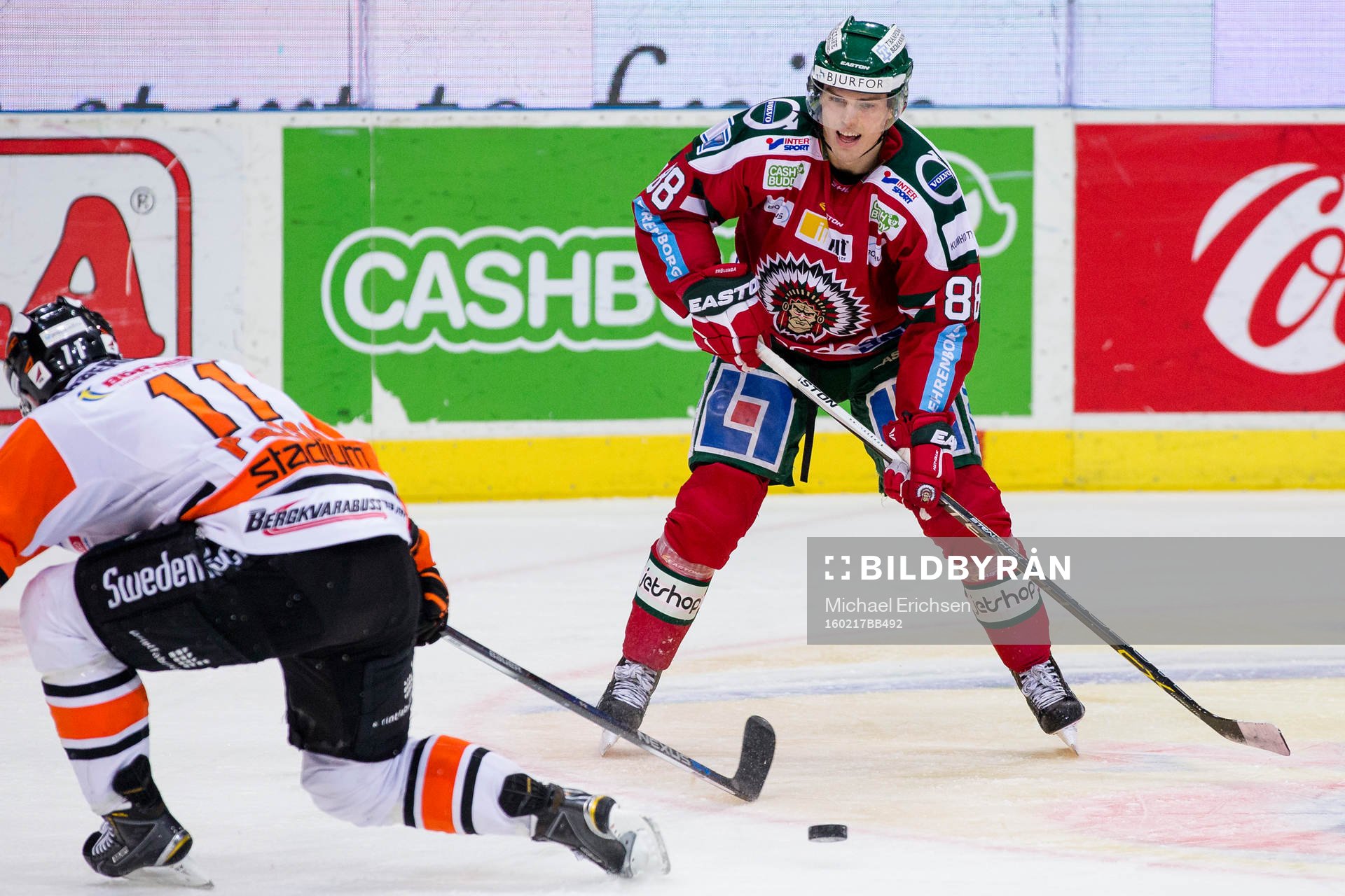 Frölundas Andreas Johnson mot Karlskronas Robin Persson