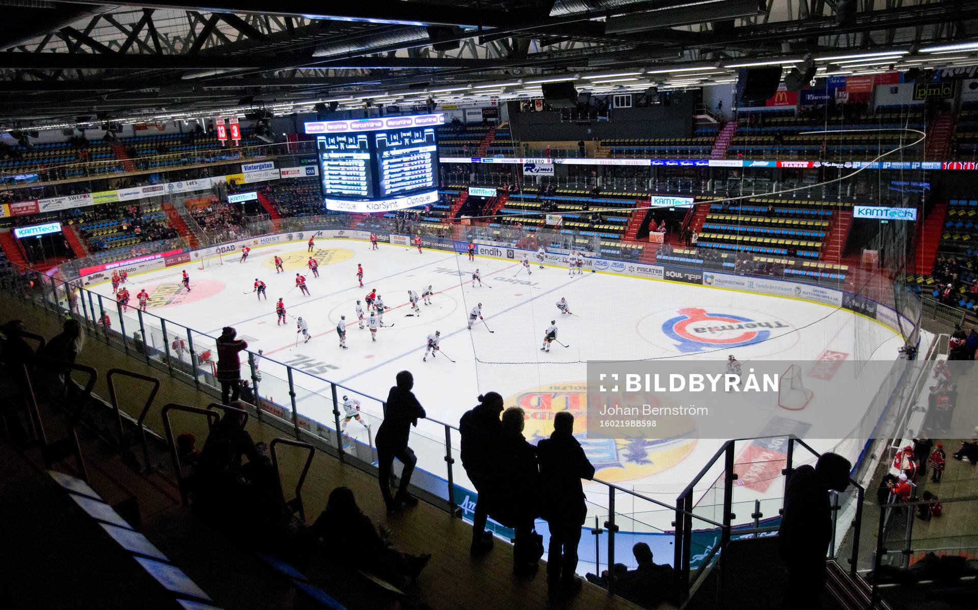 Uppvärmning i Behrn Arena med fokus på tekningscirklarna