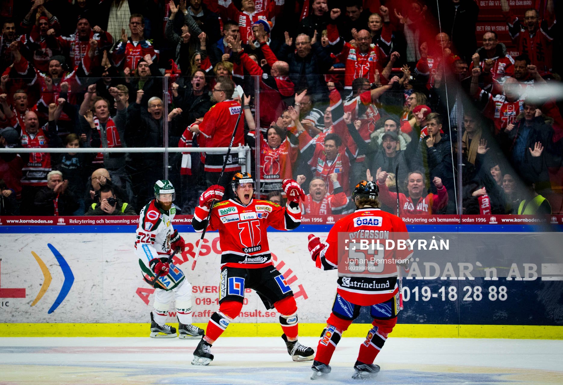 Örebros Ville Viitaluoma gör 2-2 och jublar