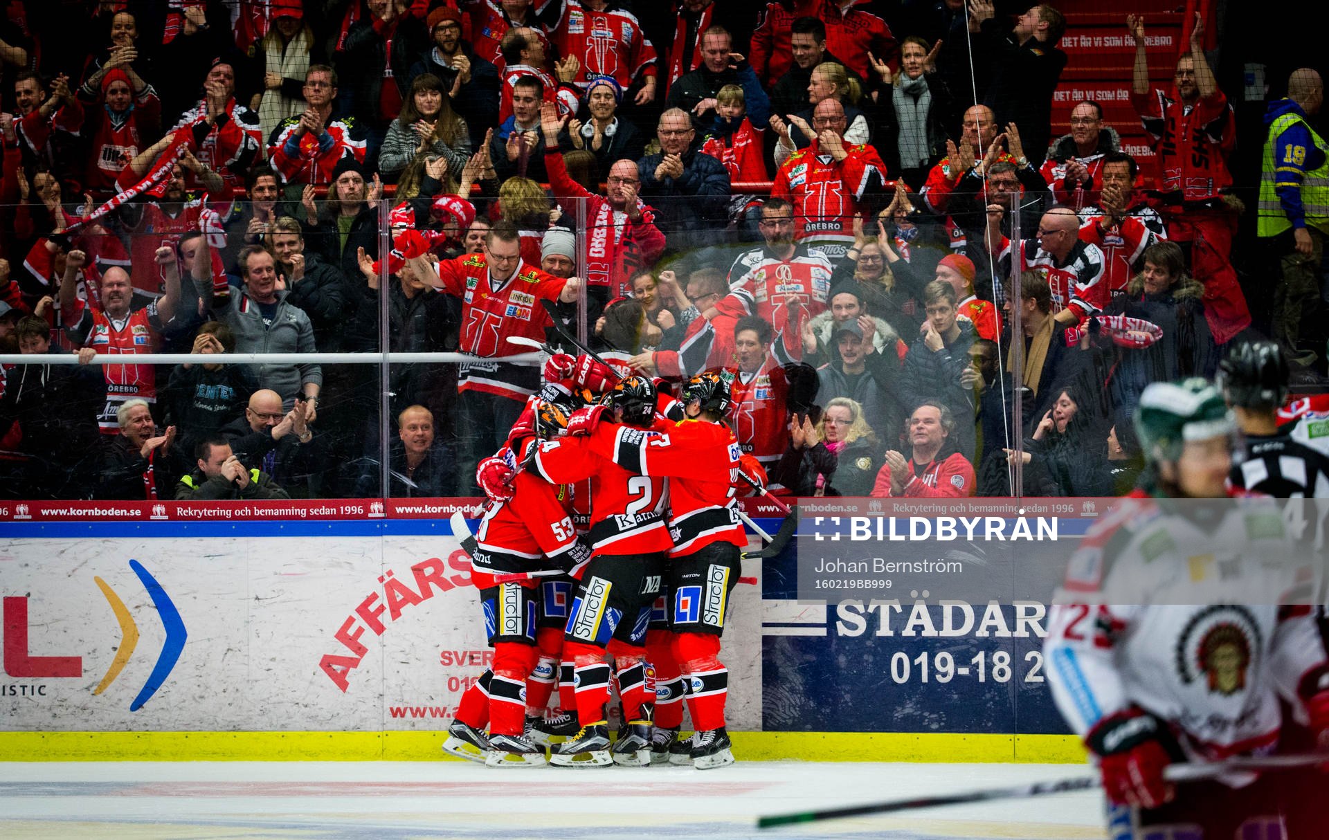 Örebros Ville Viitaluoma gör 2-2 och jublar